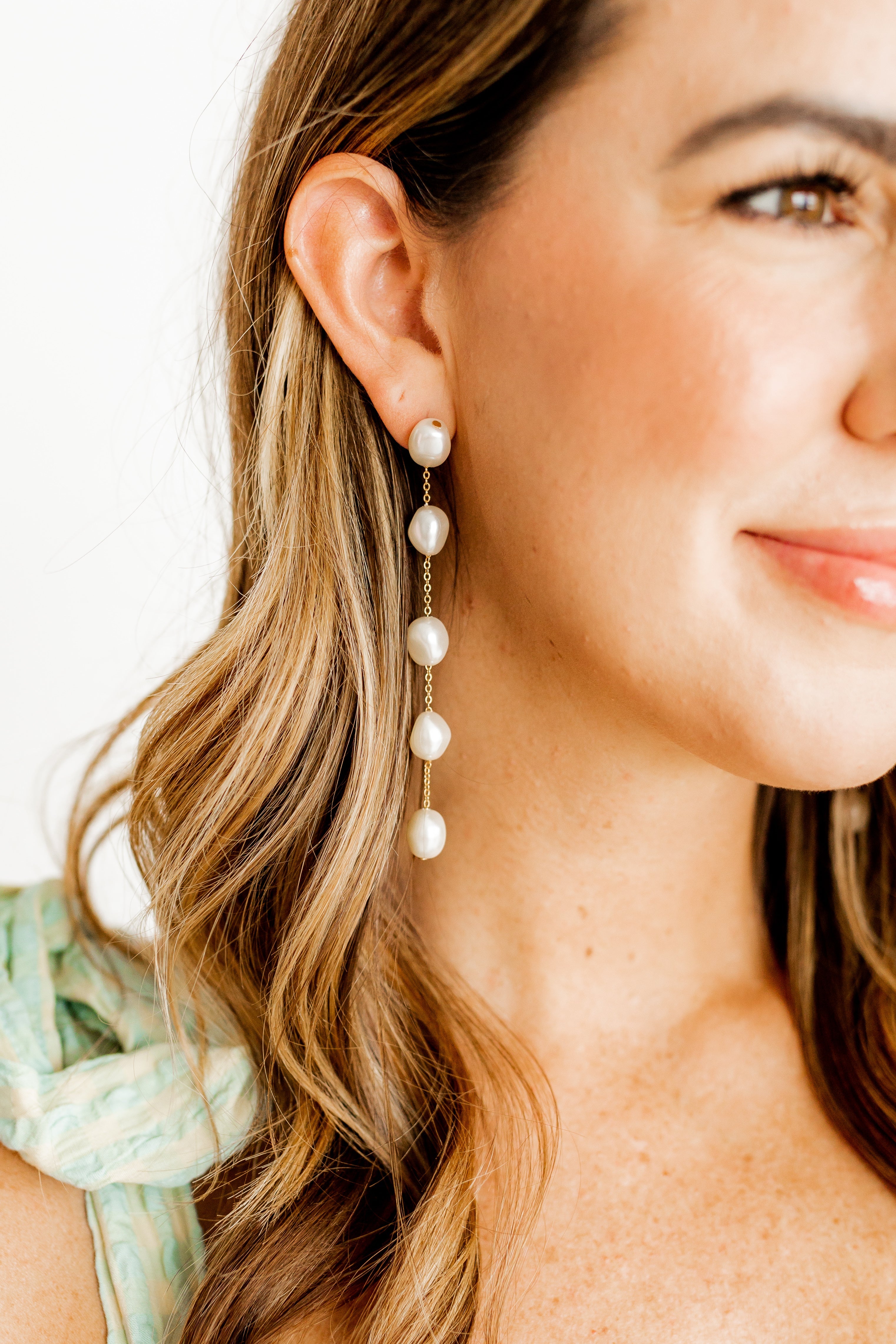 Lightweight Gold Pearl Earrings - Shop LINNY CO
