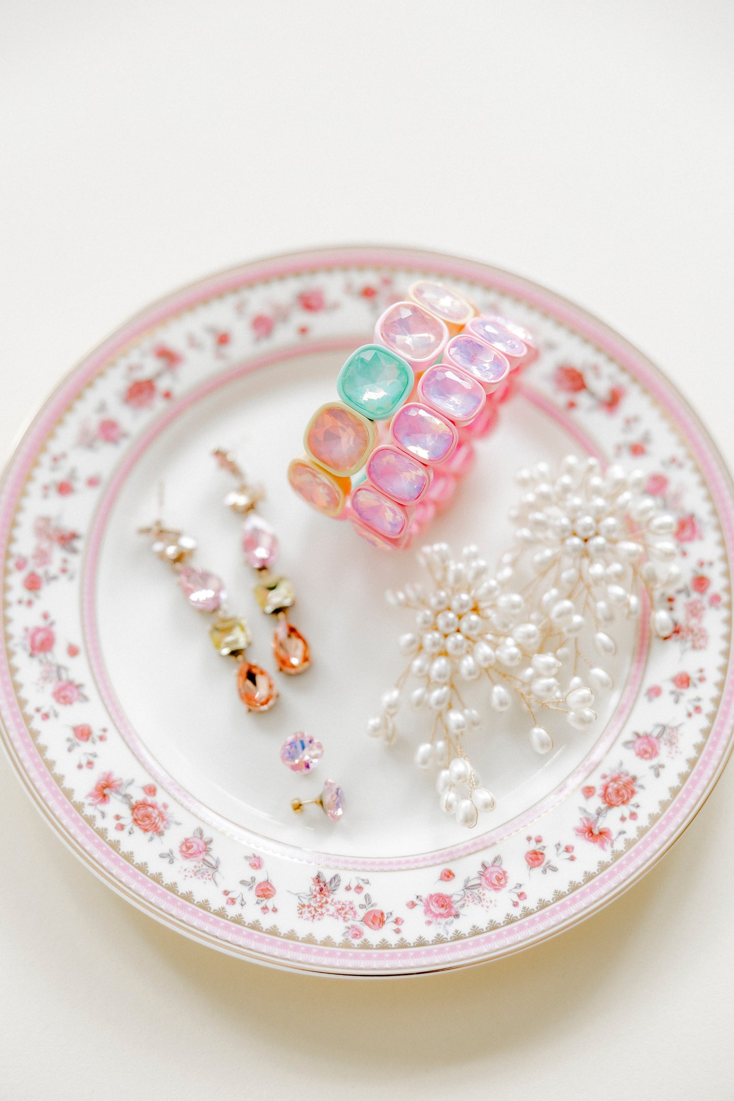 Screwback Stud Earrings Lux - Zuri Pastel Pink