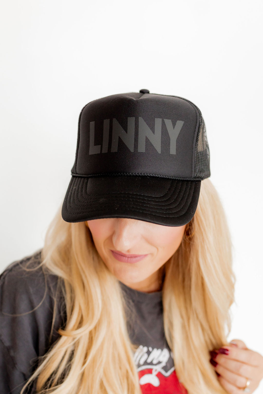LINNY CO Black Trucker