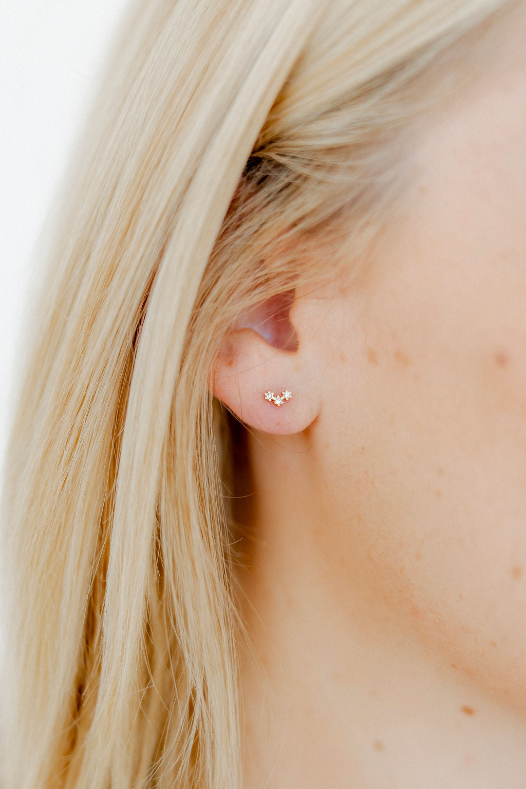 Screwback Stud Earrings - Sienna