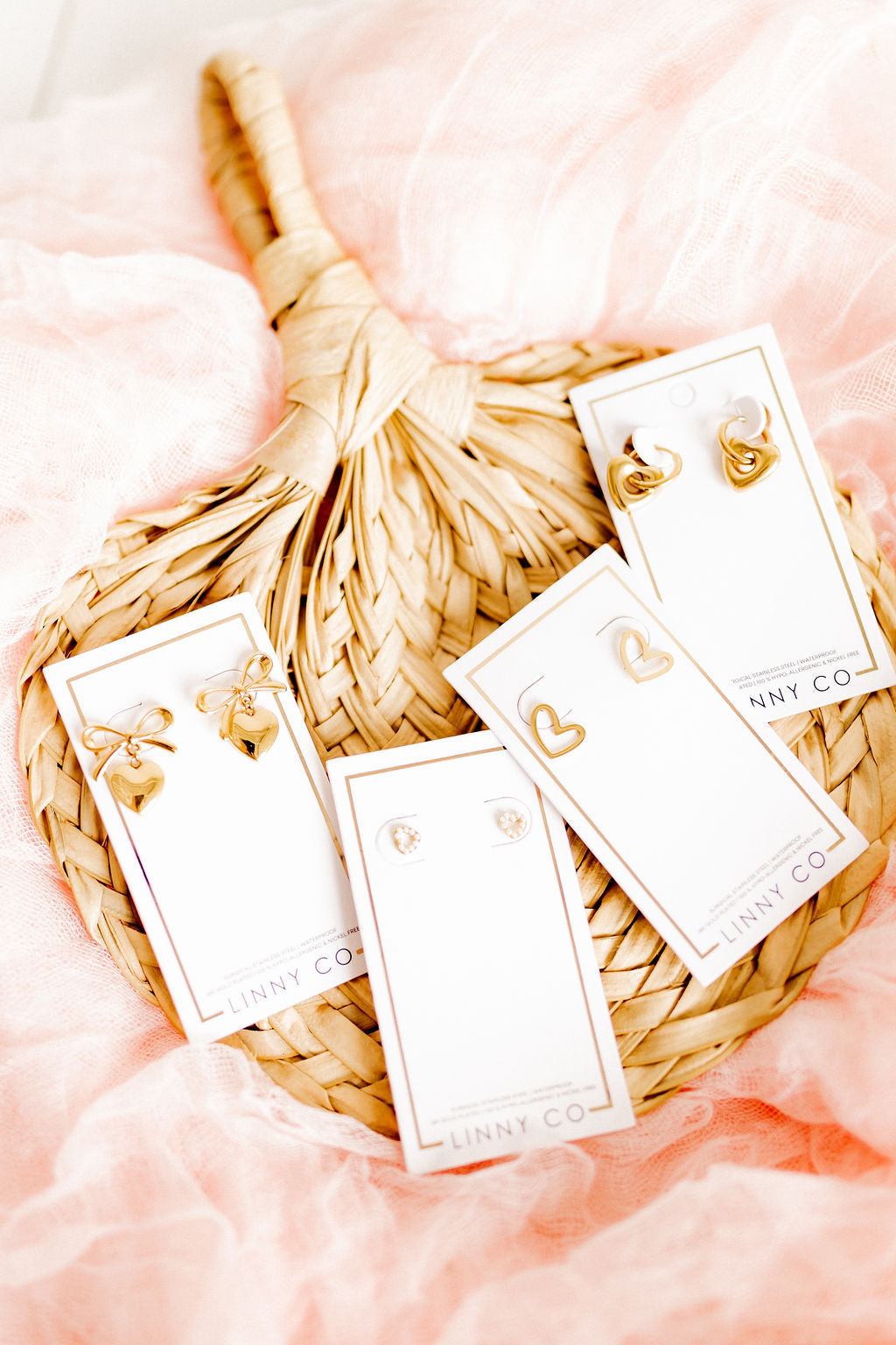 Ruthie Bow and Heart Earring - Gold