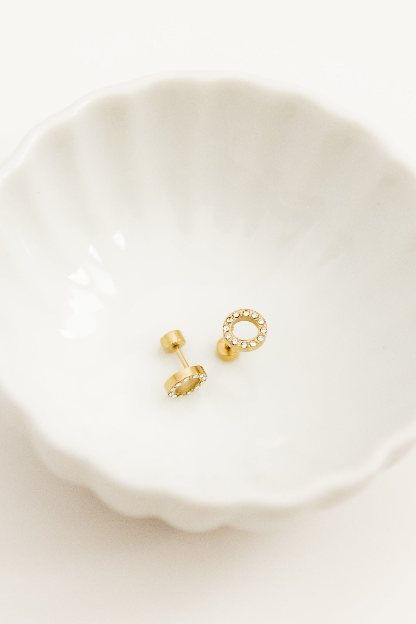 Screwback Stud Earrings - Lainey Gold
