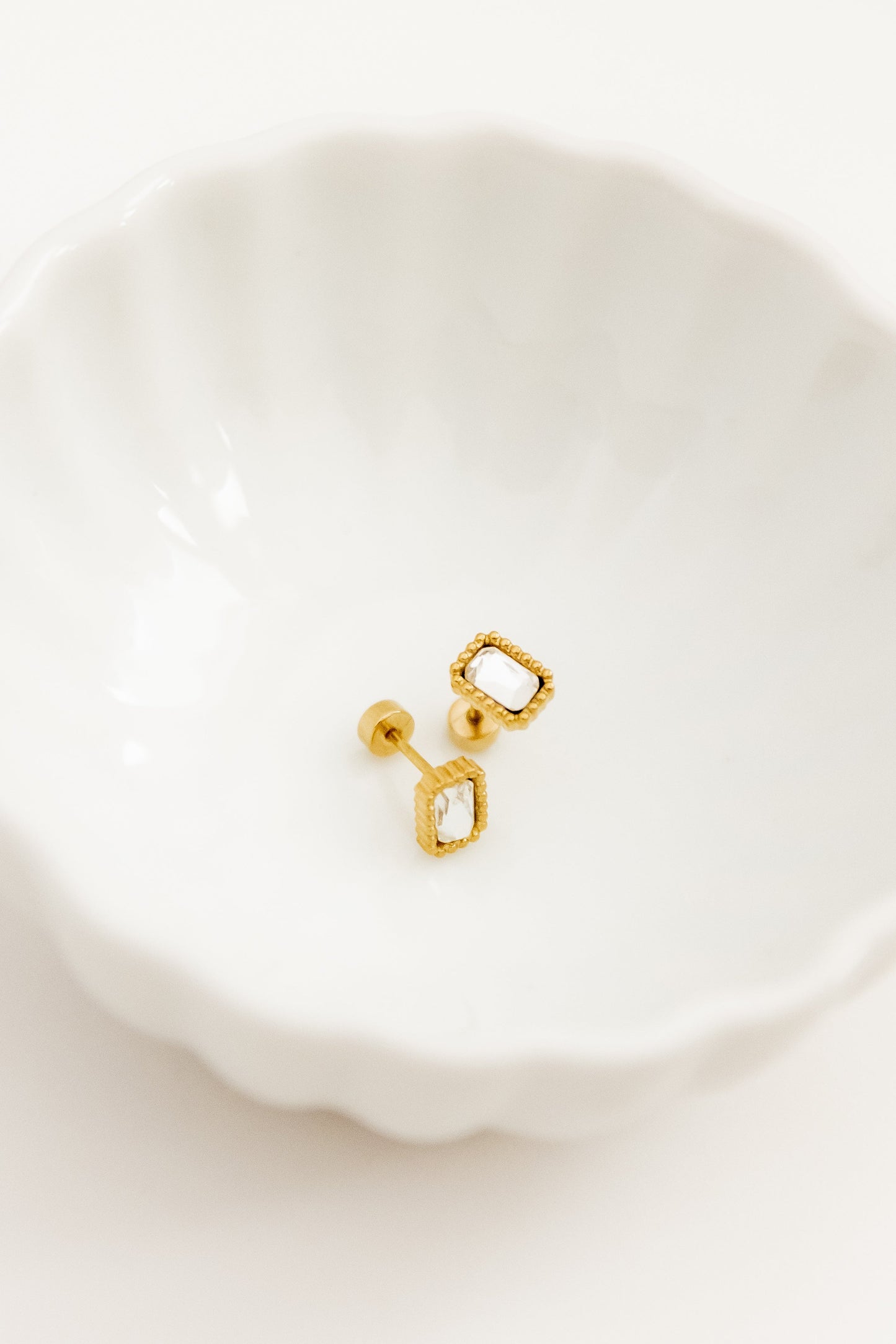 Screwback Stud Earrings - Madison Gold Clear