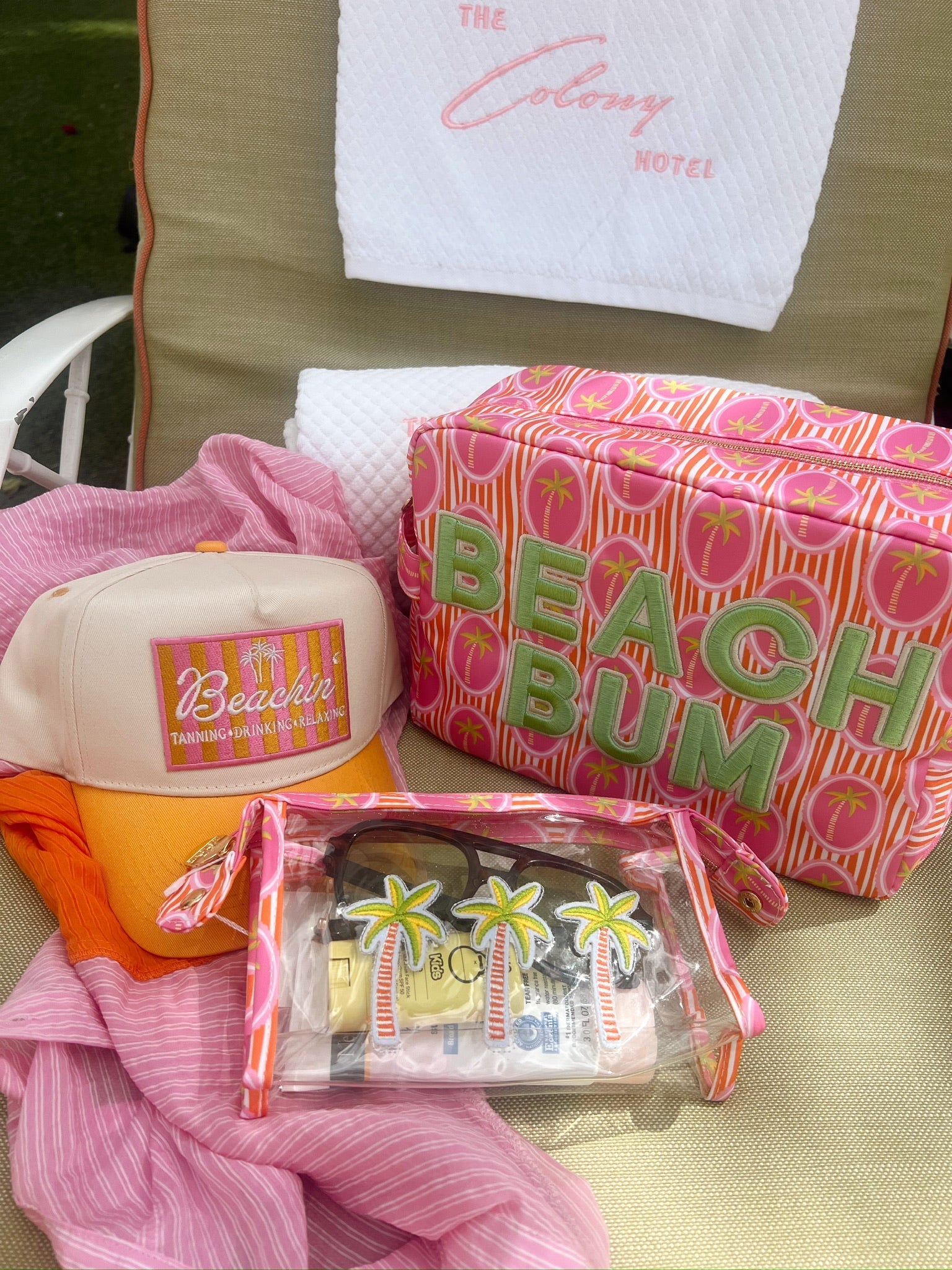 Beachin' - Vintage Trucker Hat - Shop LINNY CO