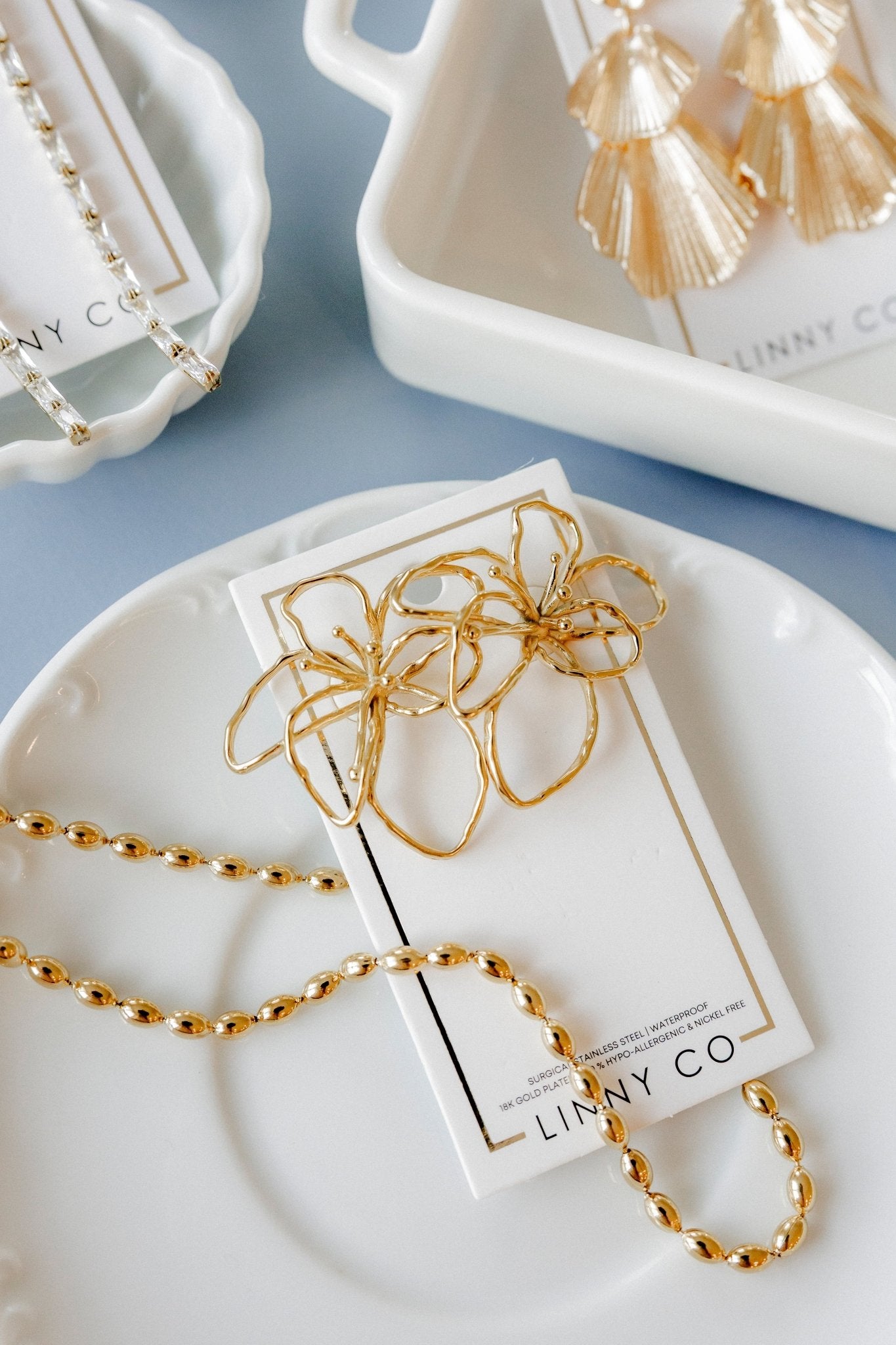 Delilah Flower Statement Earrings - Shop LINNY CO