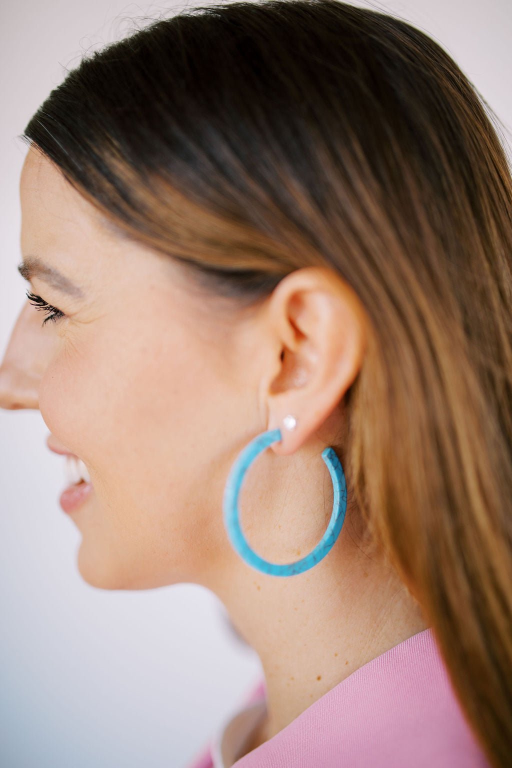 Holly Medium Hoop Earrings - Turquoise - Shop LINNY CO
