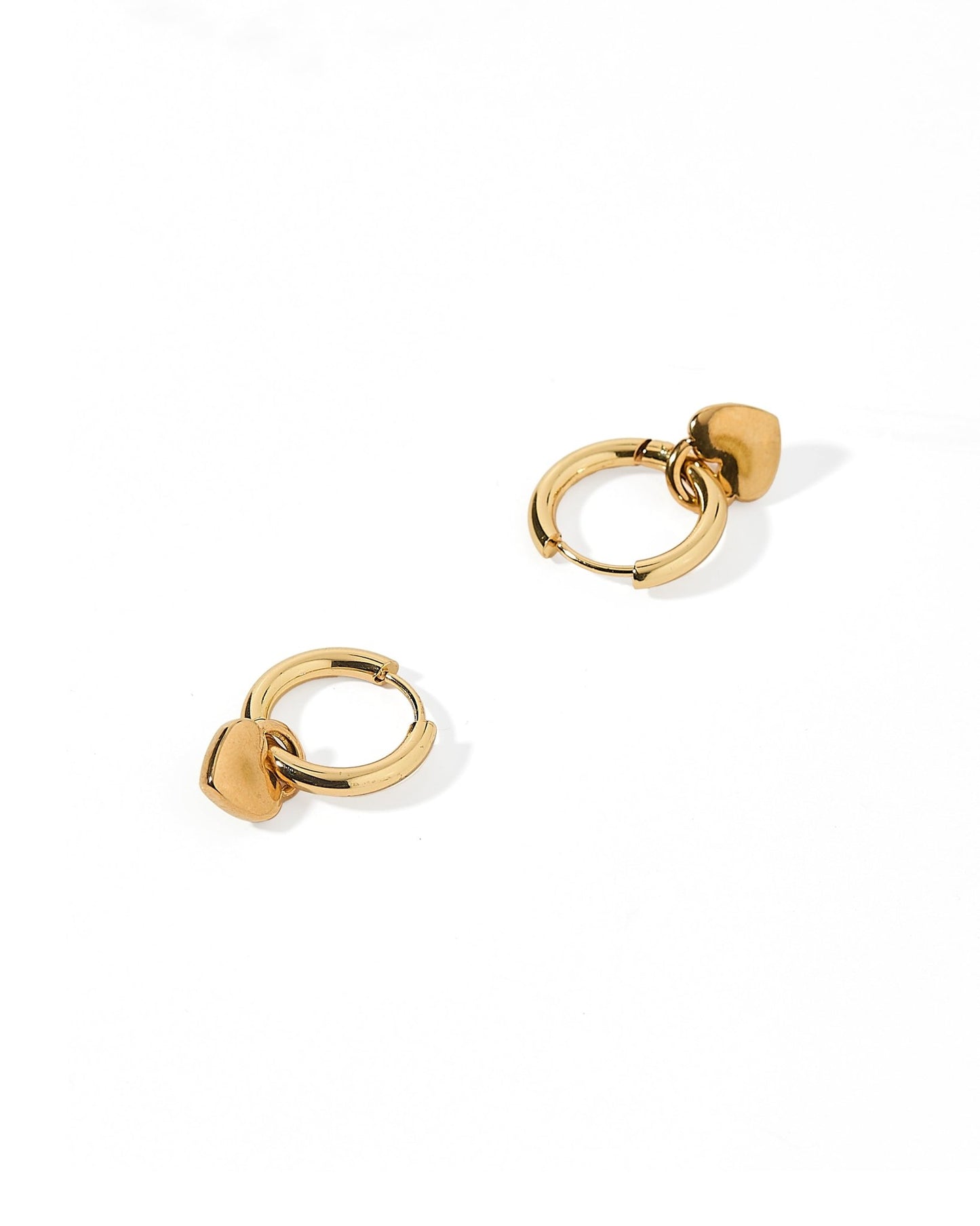 Huggie Charm Earrings - Dakota Heart - Shop LINNY CO