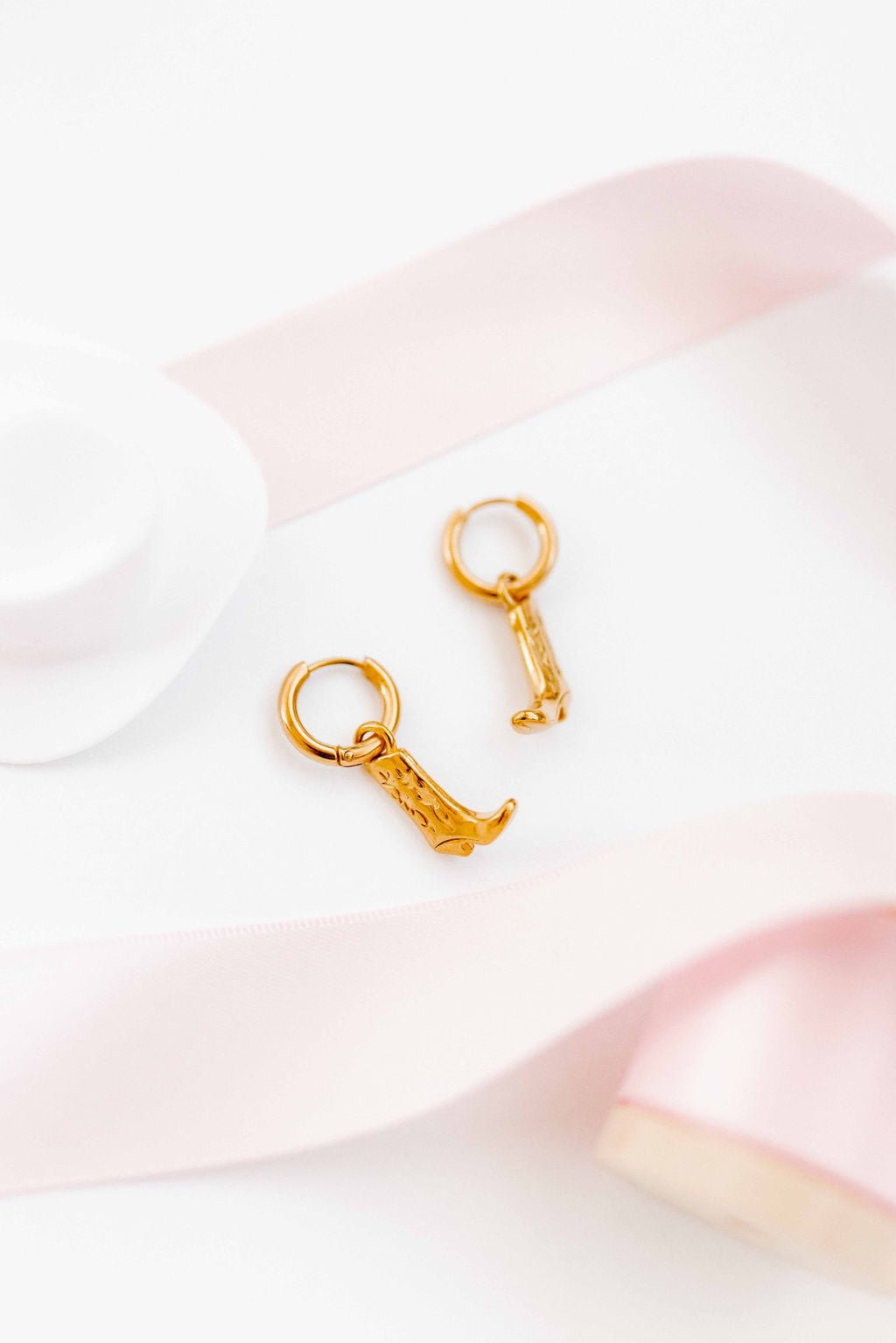 Huggie Charm Earrings - Luca Boot Gold - Shop LINNY CO