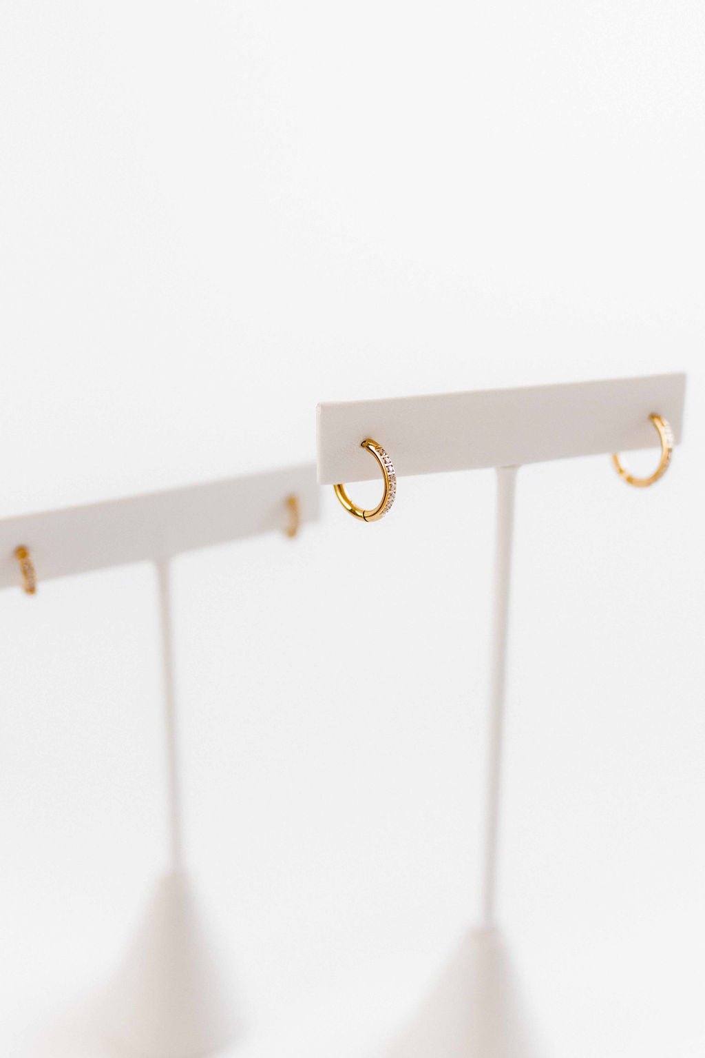 Huggie Earrings - Scarlett Hoop Gold 12mm CZ - Shop LINNY CO