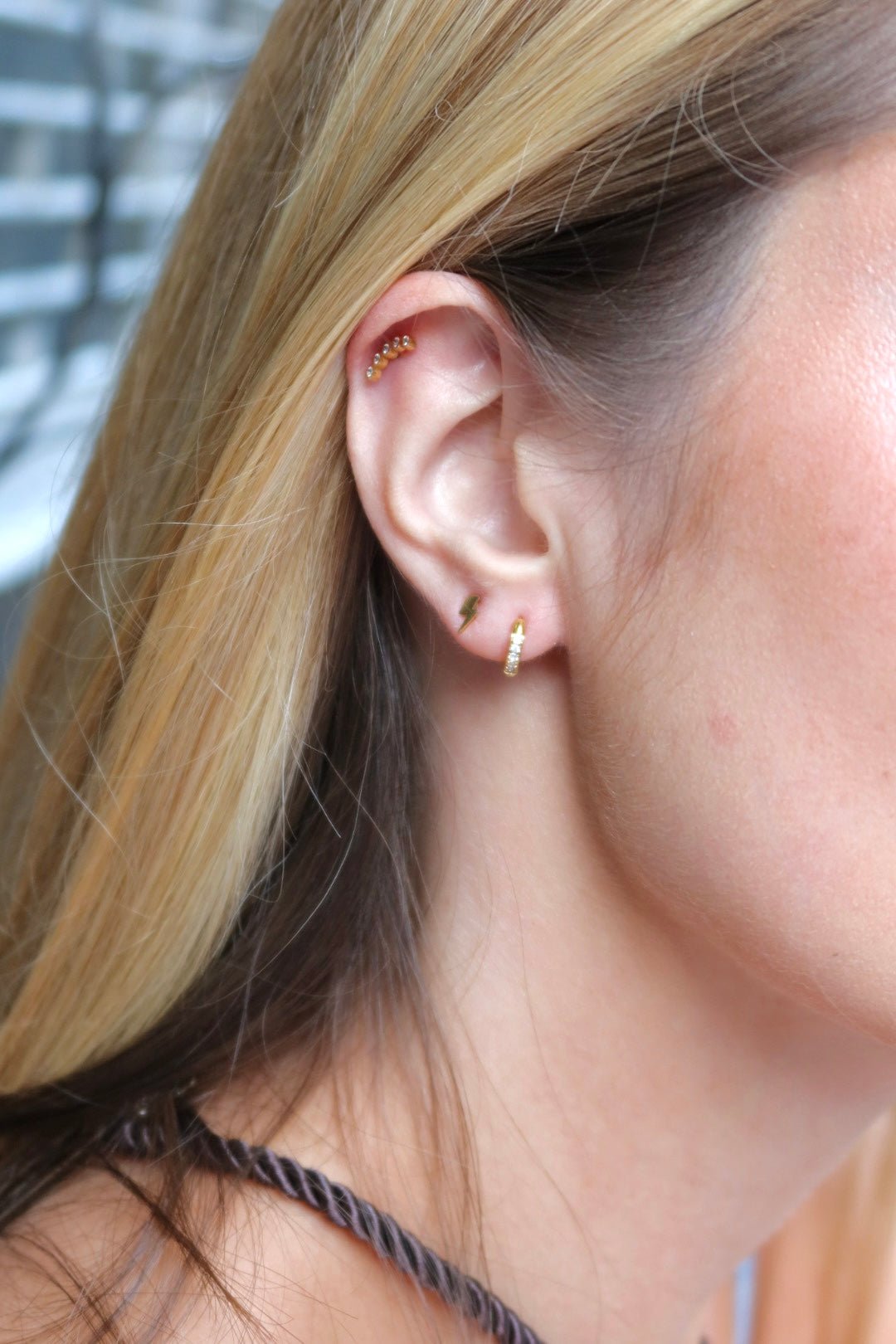 Huggie Earrings - Scarlett Hoop Gold 8mm CZ - Shop LINNY CO