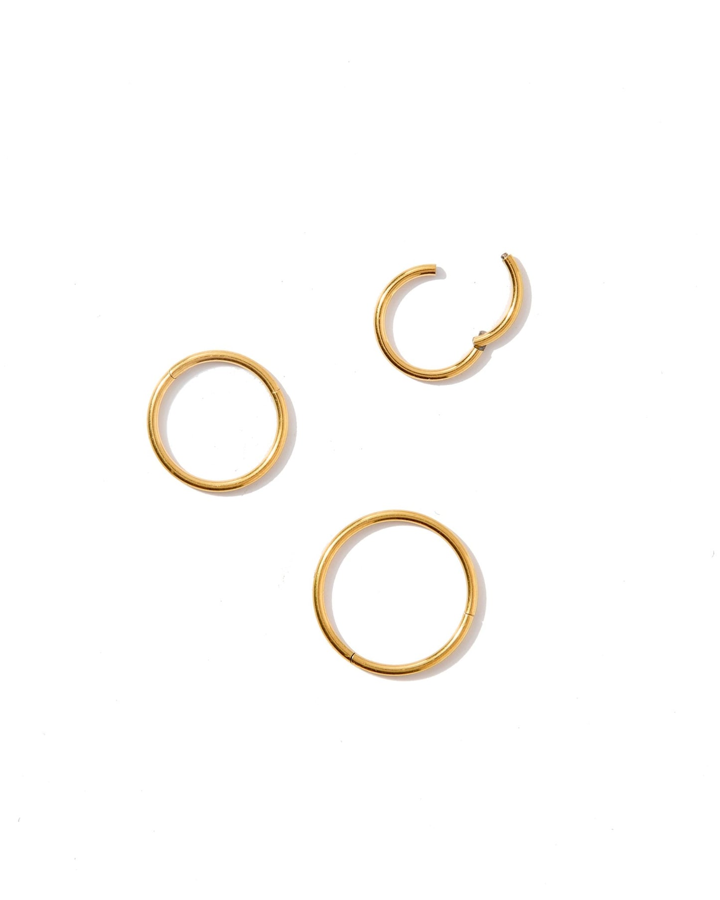 Huggie Infinity Hoop Earrings - Ava Gold 8mm - Shop LINNY CO