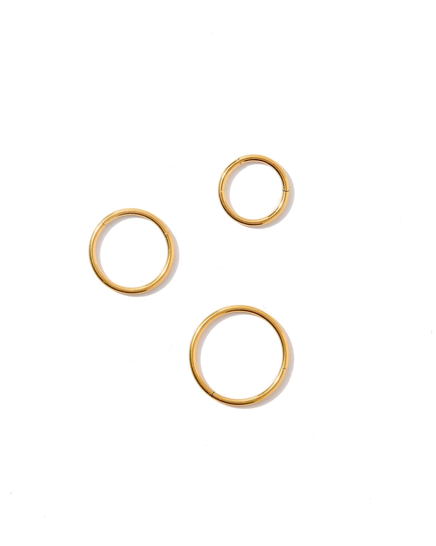 Huggie Infinity Hoop Earrings - Ava Gold 8mm - Shop LINNY CO