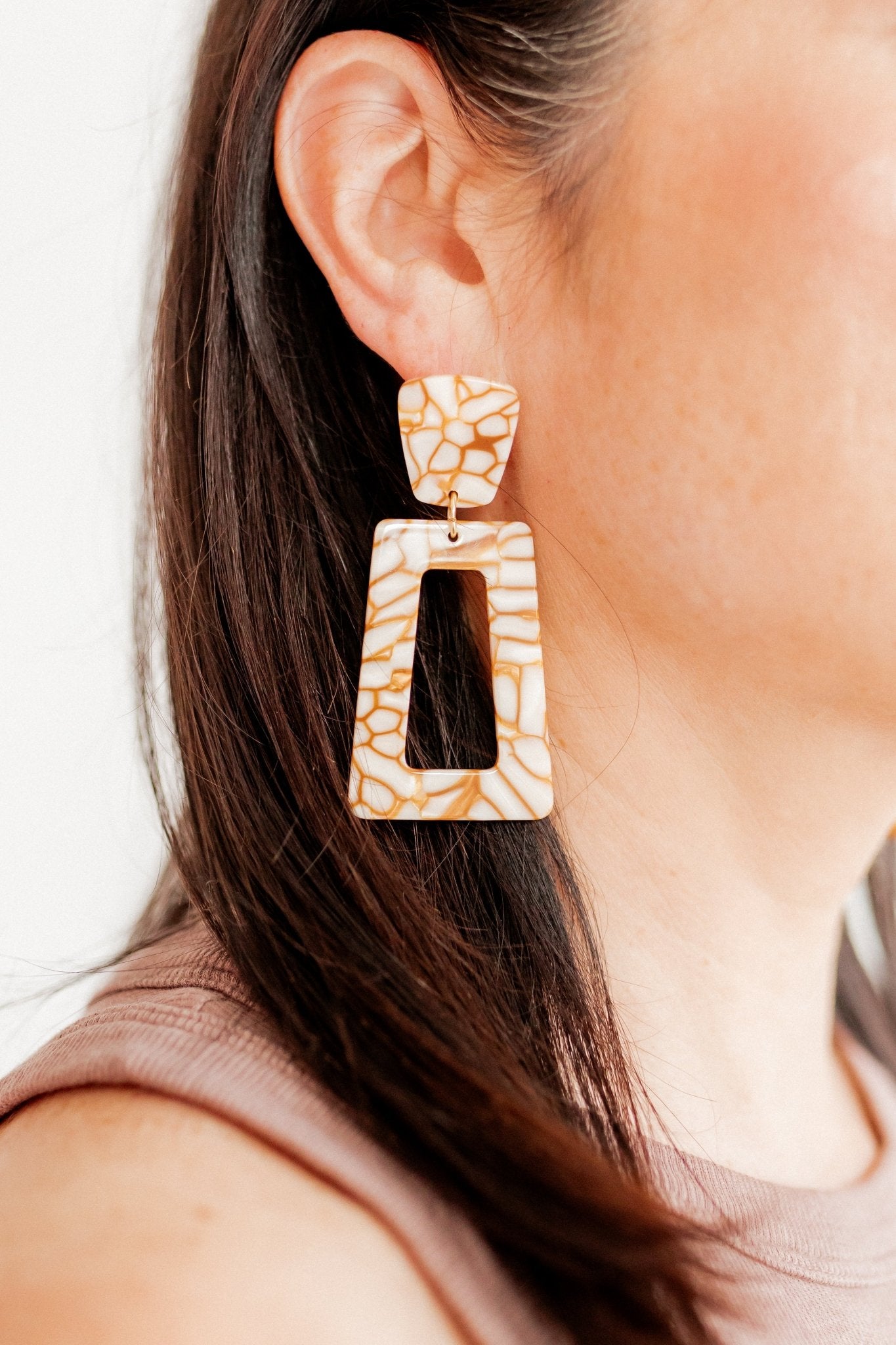 Kennedy Statement Earrings - Desert Sand - Shop LINNY CO