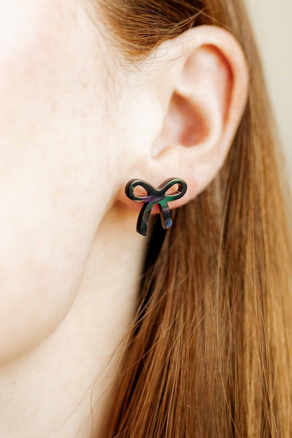 Kylie Bow Earrings - Black Iridescent - Shop LINNY CO