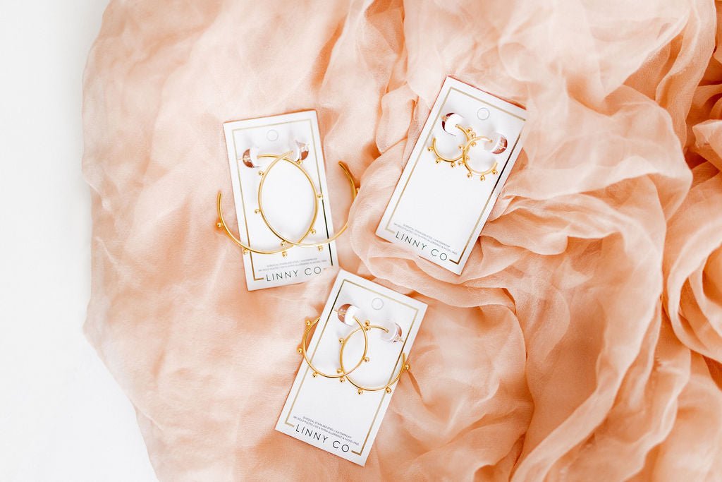 Lauren Medium Hoop Earrings - Gold - Shop LINNY CO