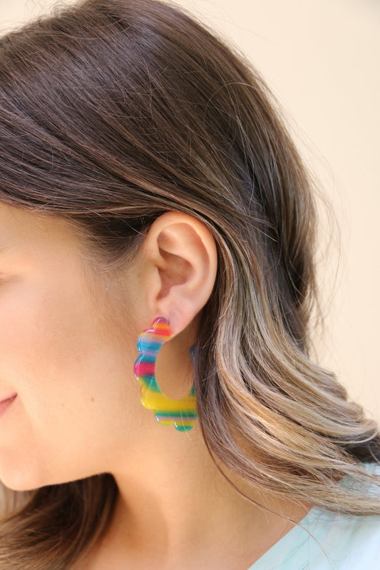 Margo Scallop Hoop Earrings - Fiesta - Shop LINNY CO
