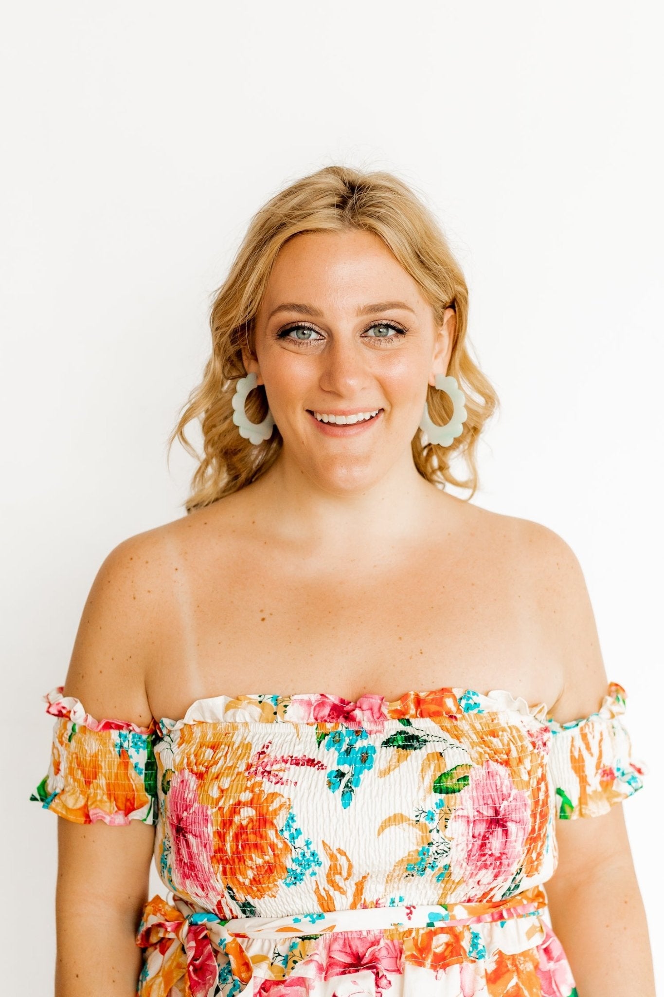 Margo Scallop Hoop Earrings - Glacier - Shop LINNY CO