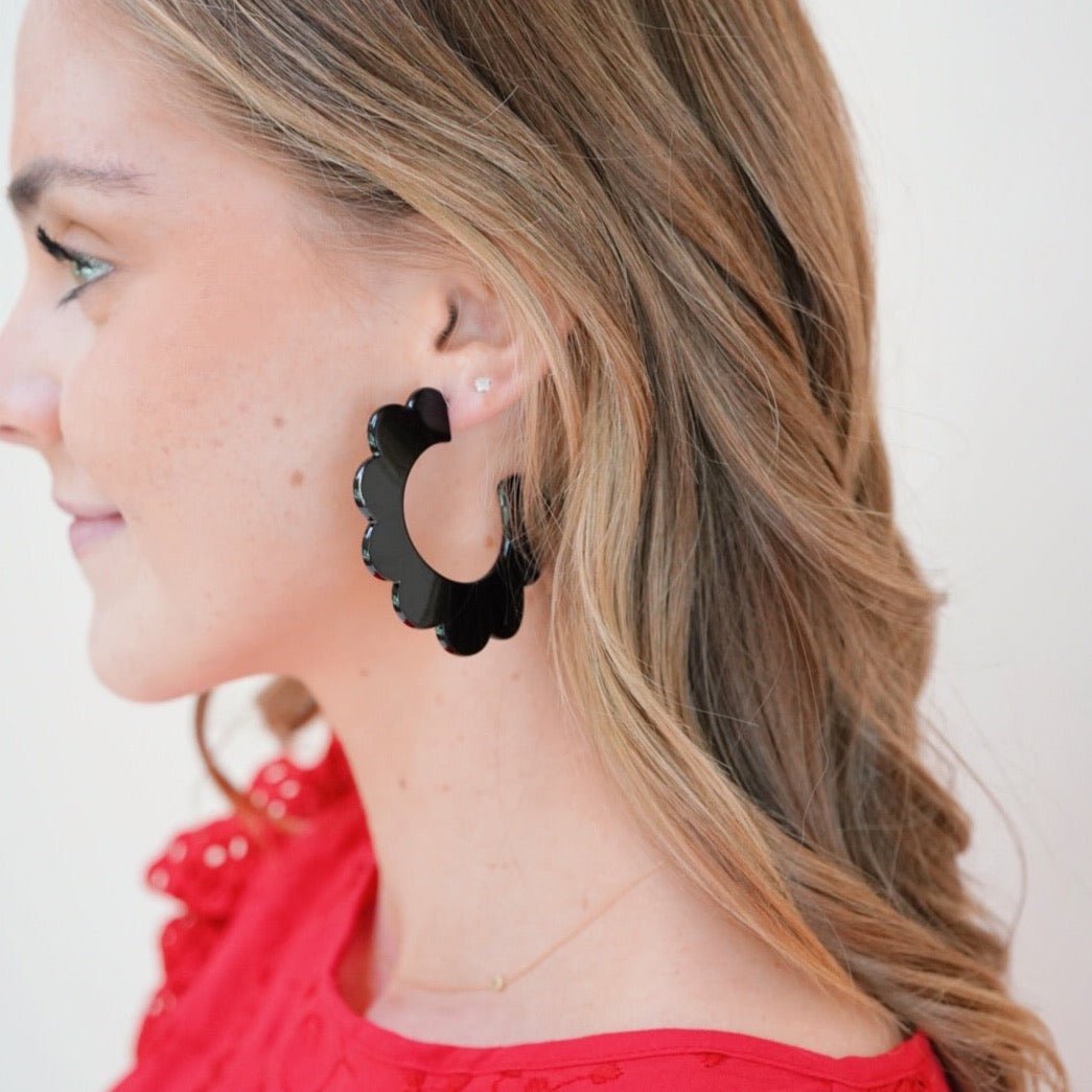 Margo Scallop Hoop Earrings - True Black - Shop LINNY CO