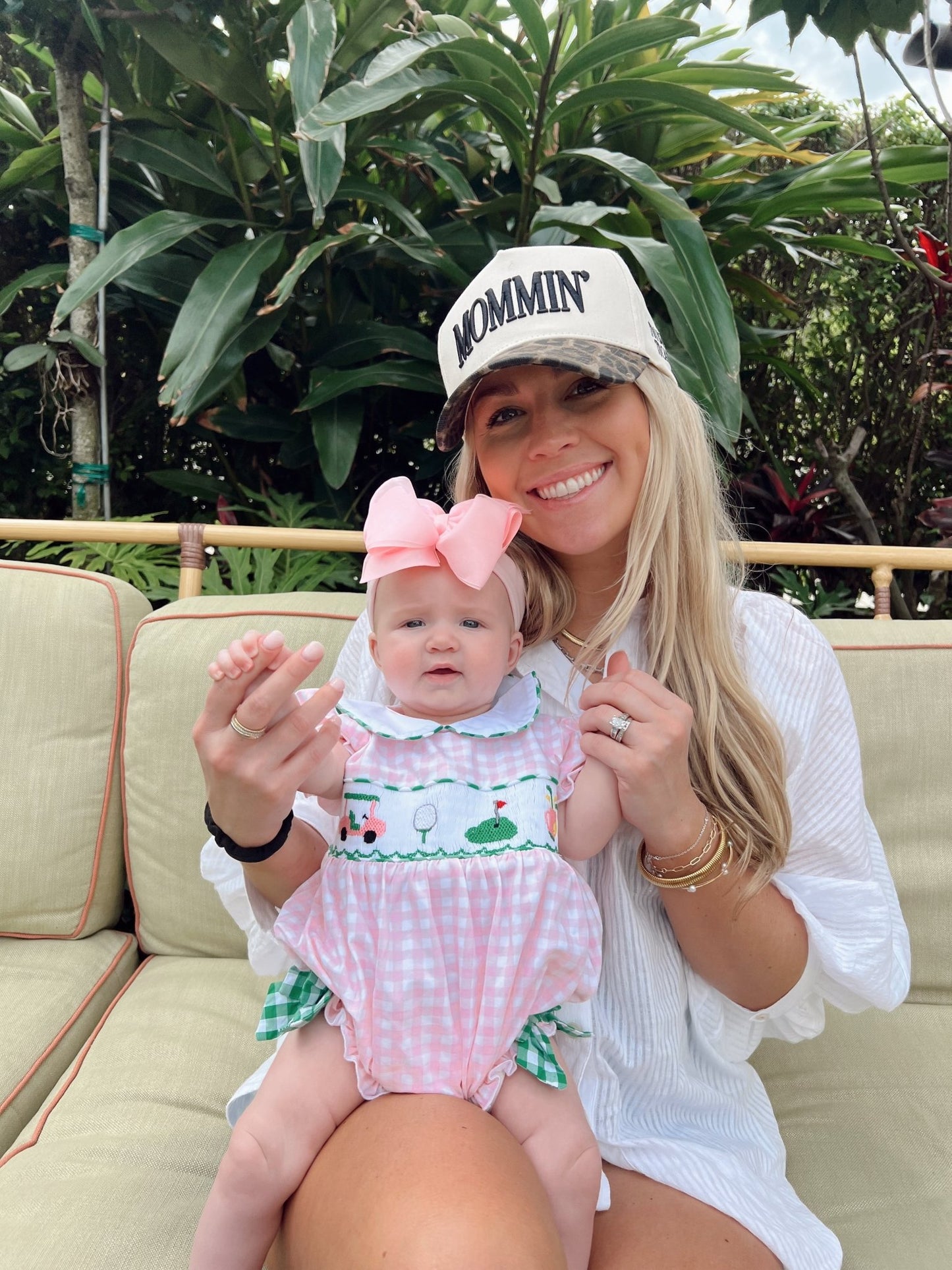 Mommin' - Vintage Trucker Hat - Shop LINNY CO
