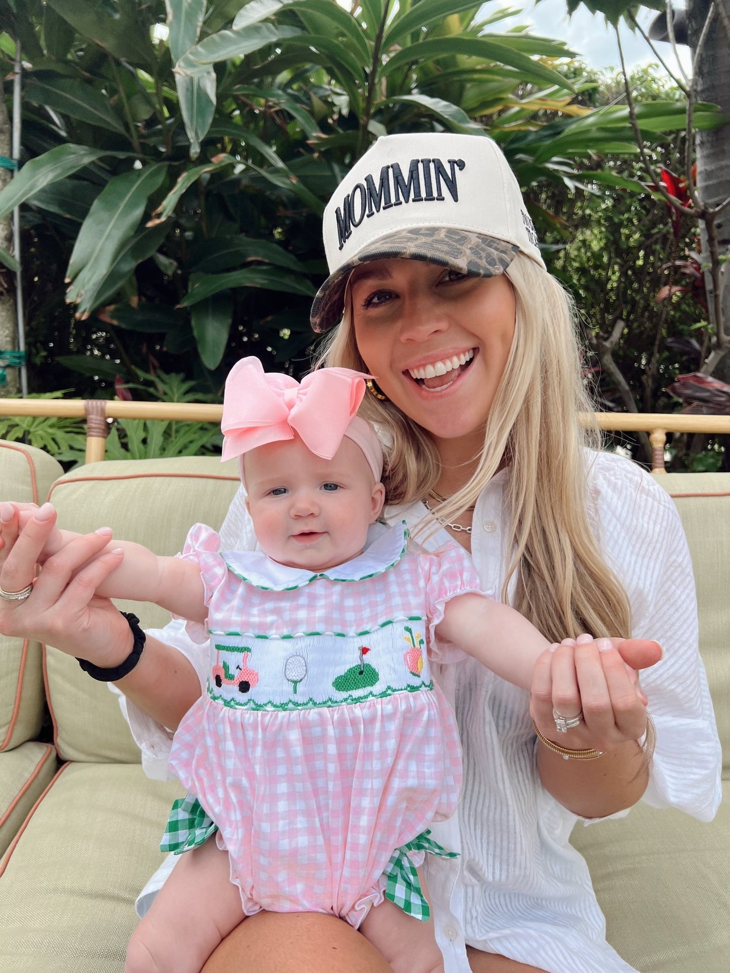 Mommin' - Vintage Trucker Hat - Shop LINNY CO