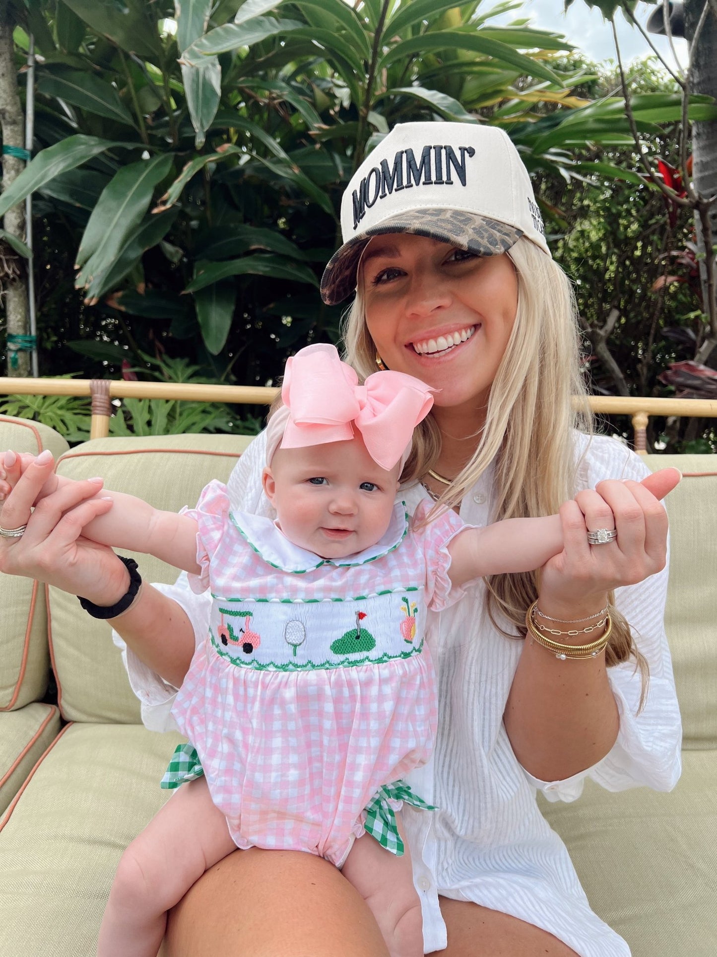 Mommin' - Vintage Trucker Hat - Shop LINNY CO