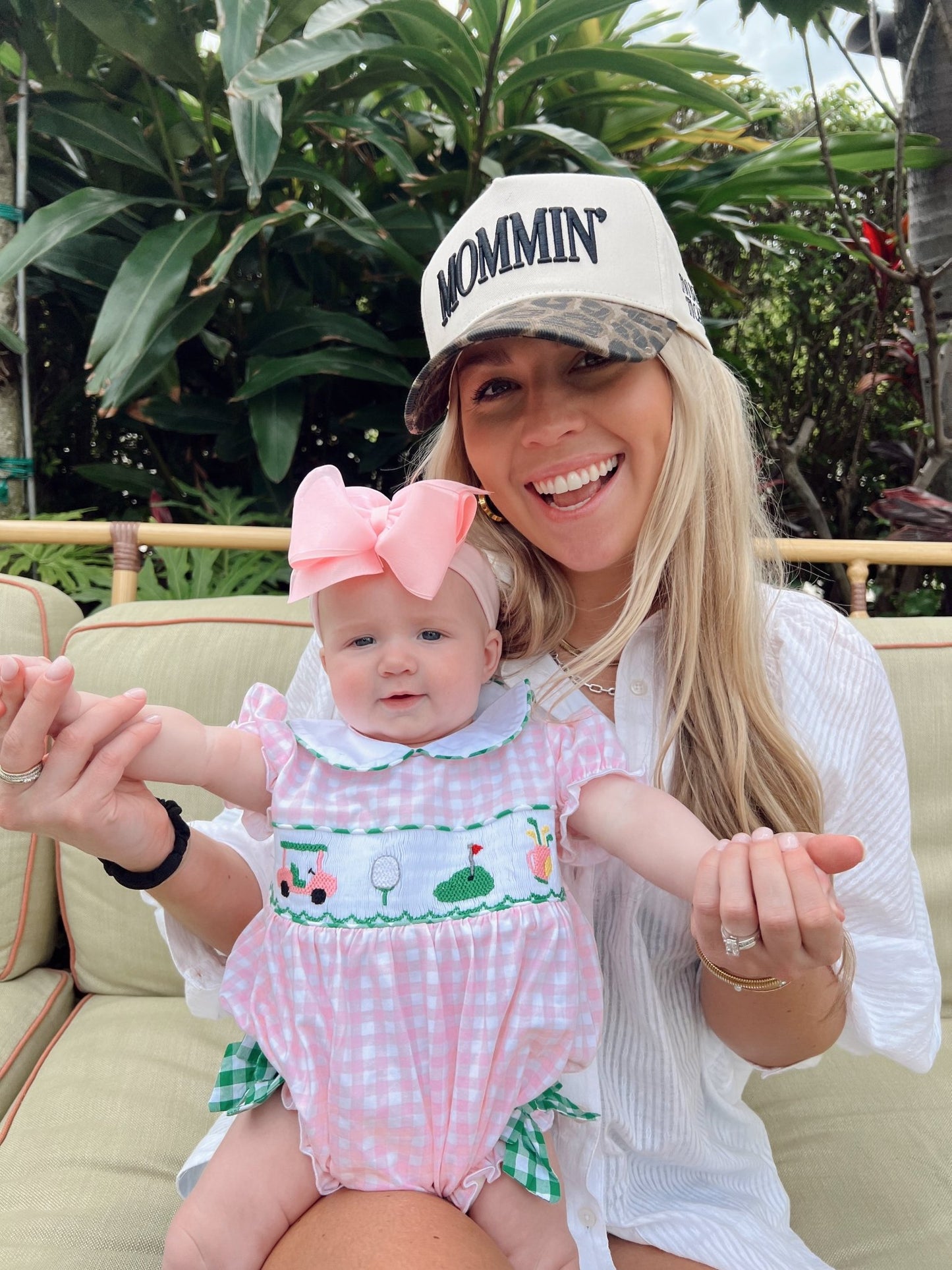 Mommin' - Vintage Trucker Hat - Shop LINNY CO