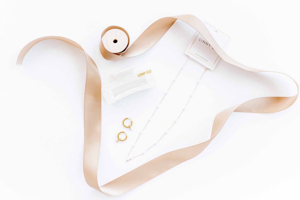 Necklace - Dabney Pearl - Shop LINNY CO