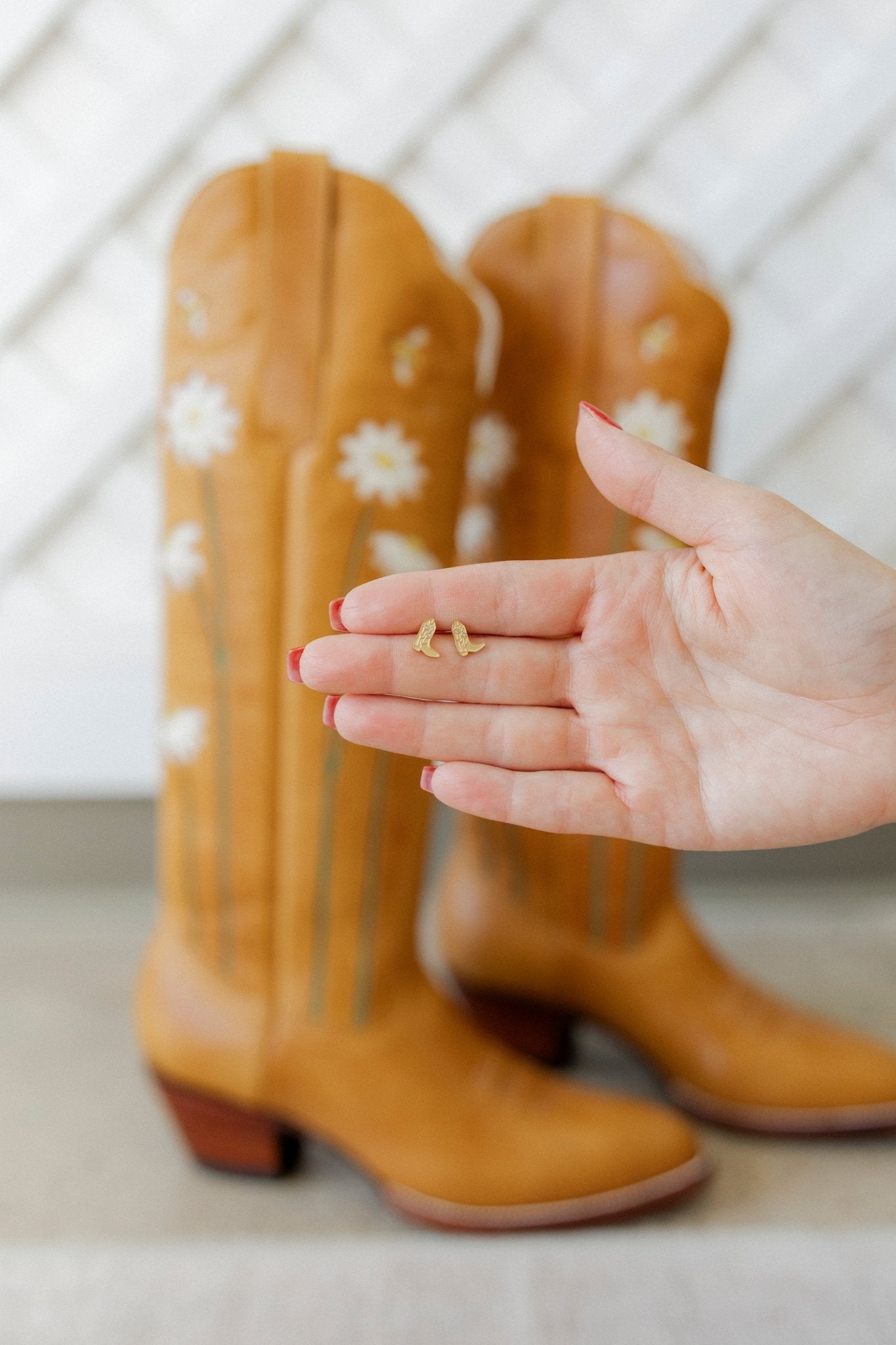 Screwback Stud Earrings - Daisy Cowgirl Boot - Shop LINNY CO