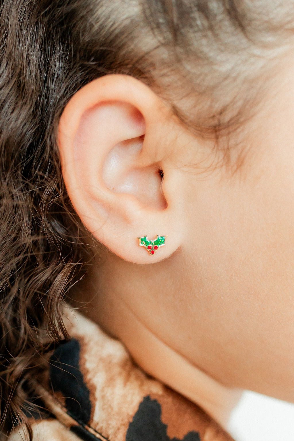 Screwback Stud Earrings - Holly Berry - Shop LINNY CO