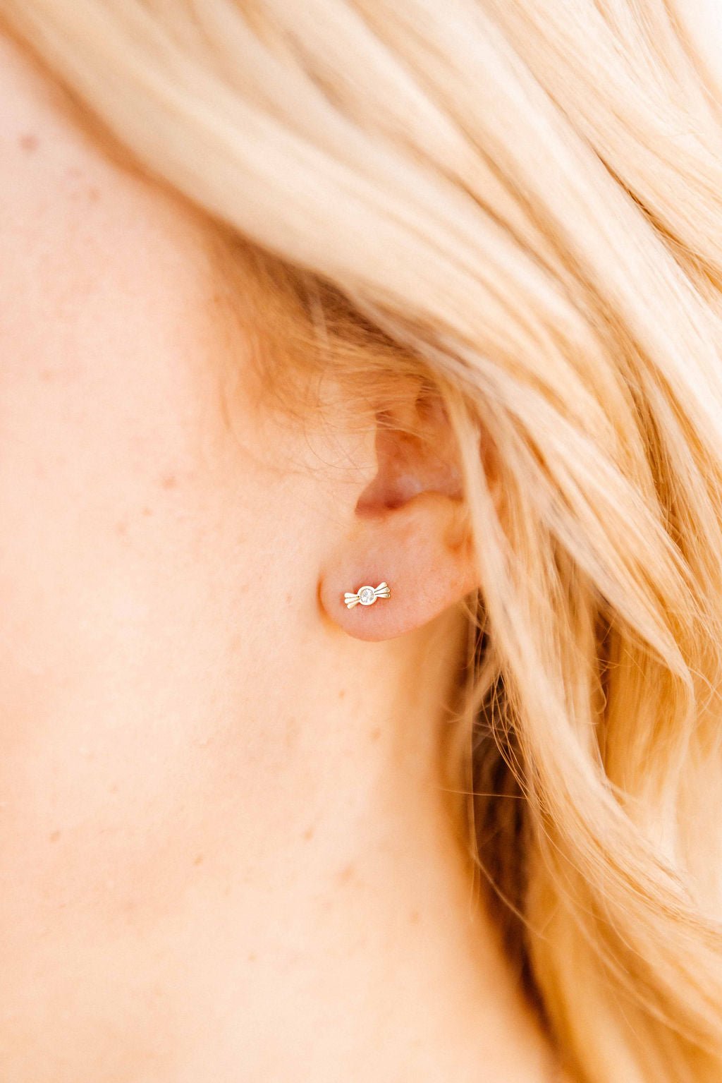 Screwback Stud Earrings - Kate Candy Gold - Shop LINNY CO