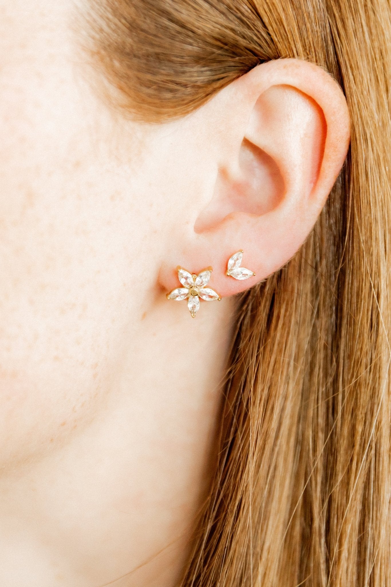 Screwback Stud Earrings - Lily - Shop LINNY CO