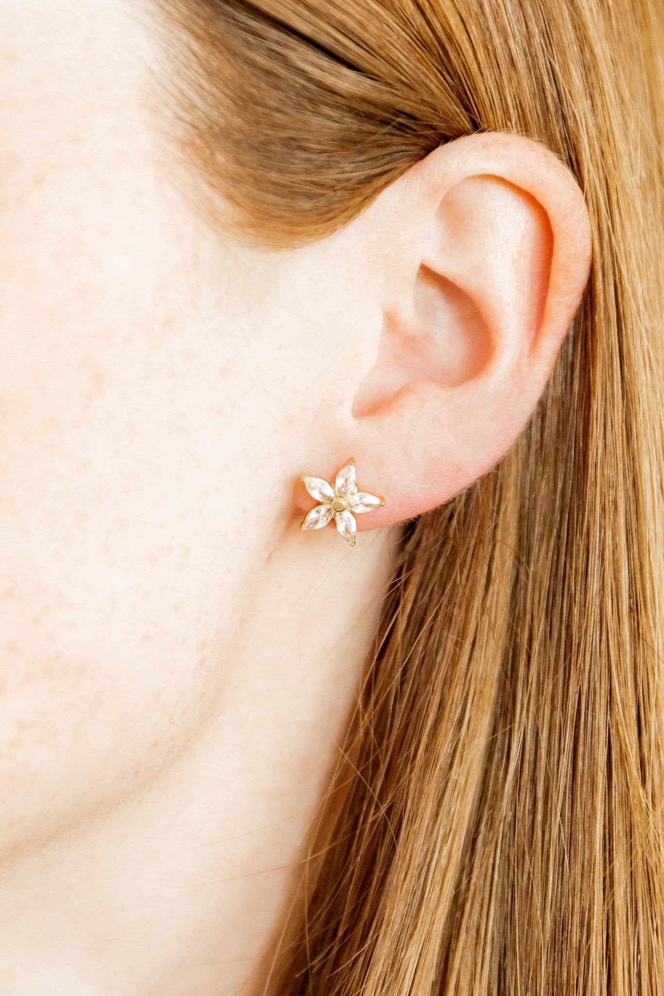 Screwback Stud Earrings - Lily - Shop LINNY CO
