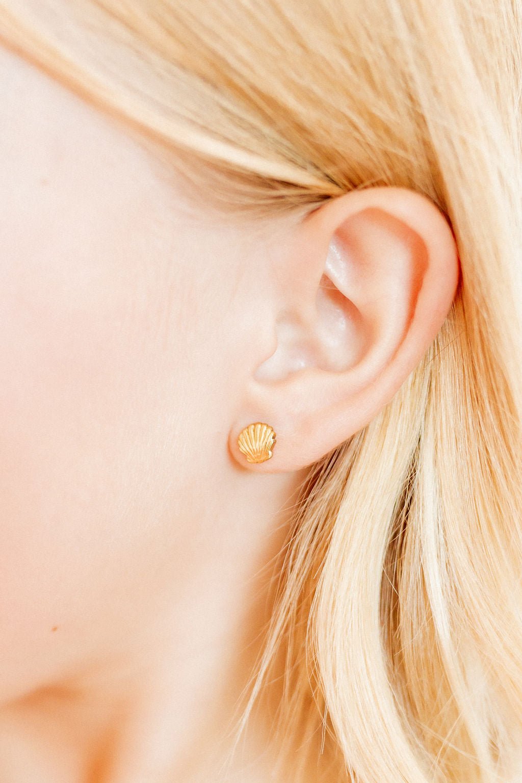 Screwback Stud Earrings - Marina - Shop LINNY CO