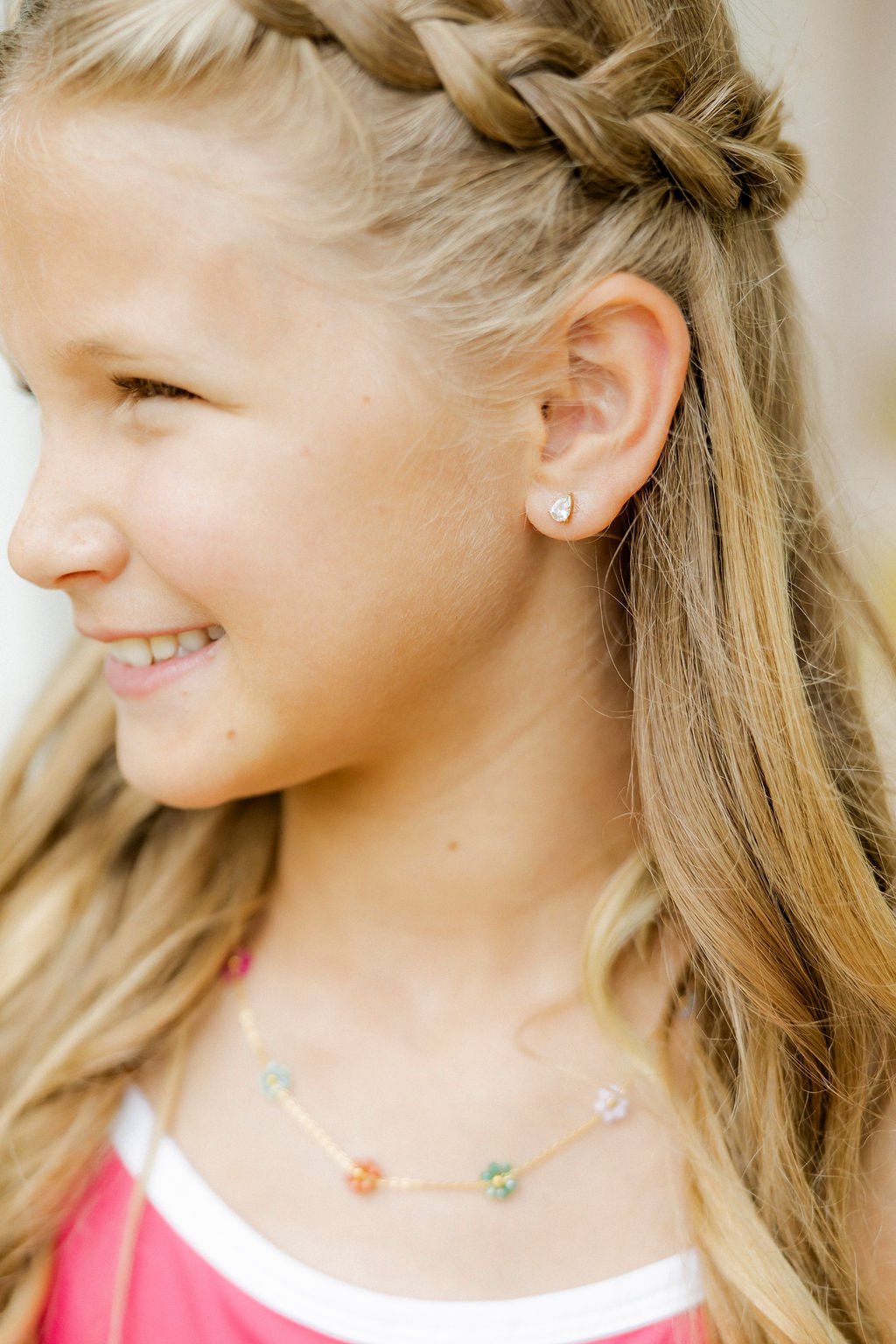 Screwback Stud Earrings - Paige Pear - Shop LINNY CO