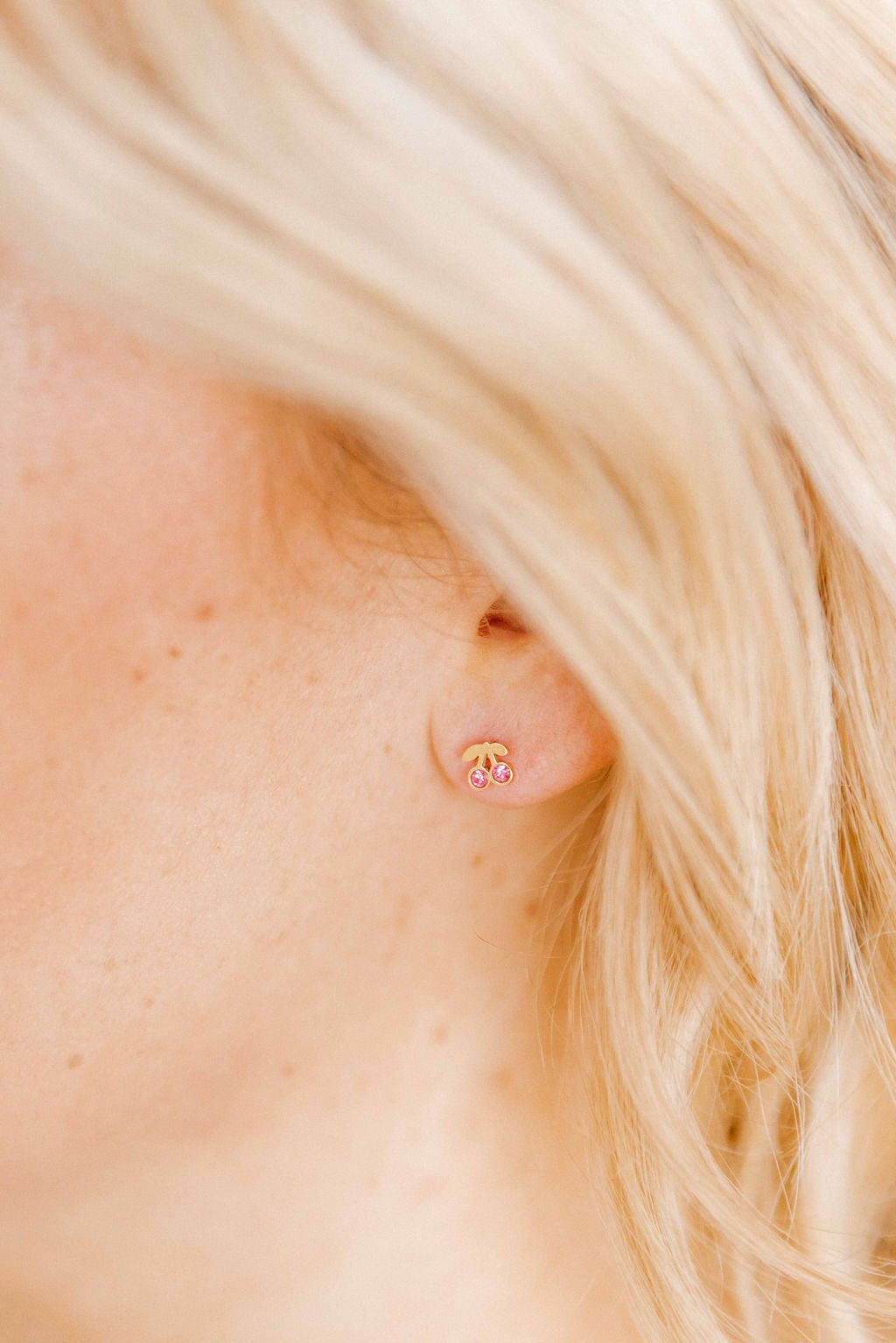 Screwback Stud Earrings - Pink Cherry - Shop LINNY CO