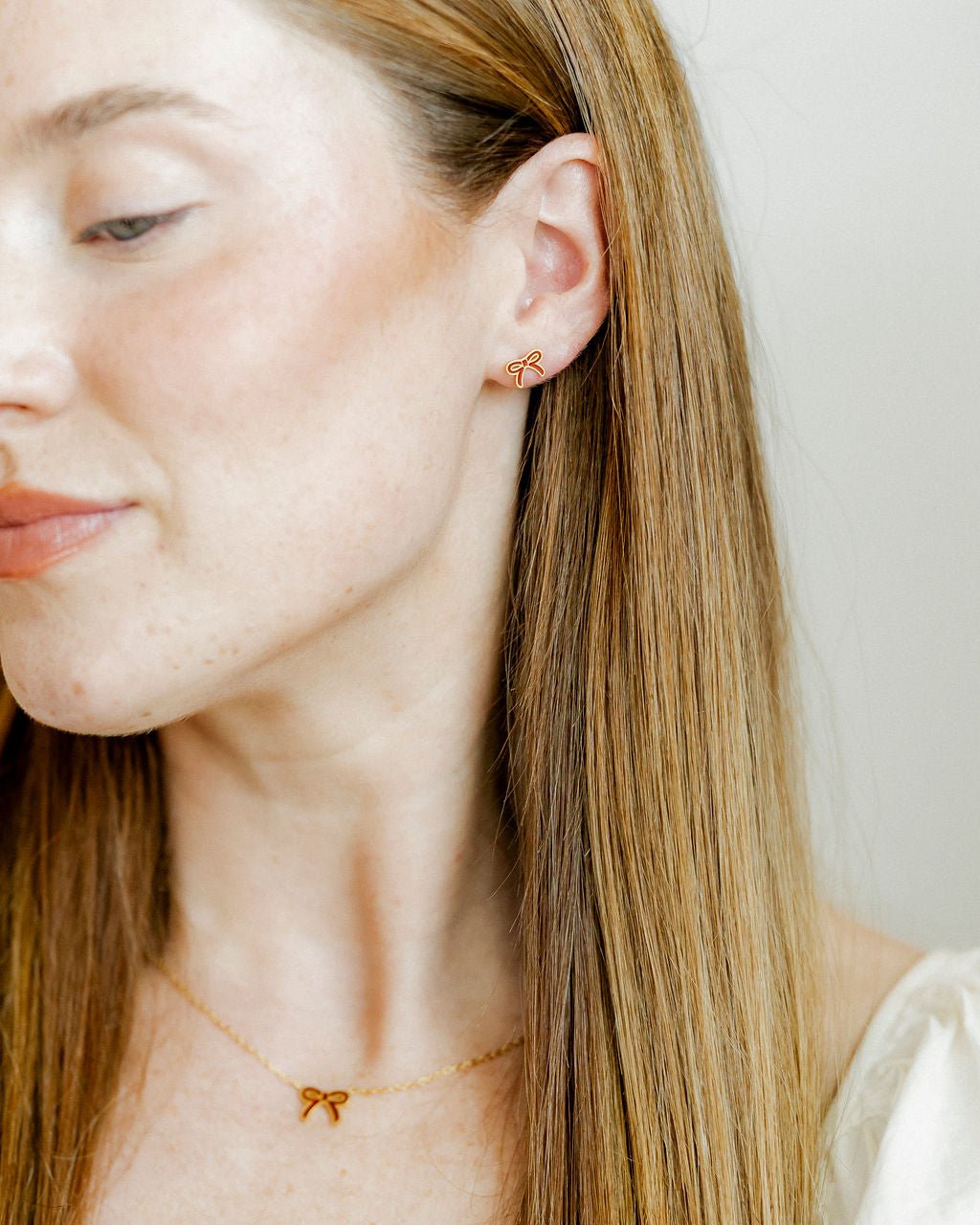 Screwback Stud Earrings - Sadie Bow Maroon - Shop LINNY CO