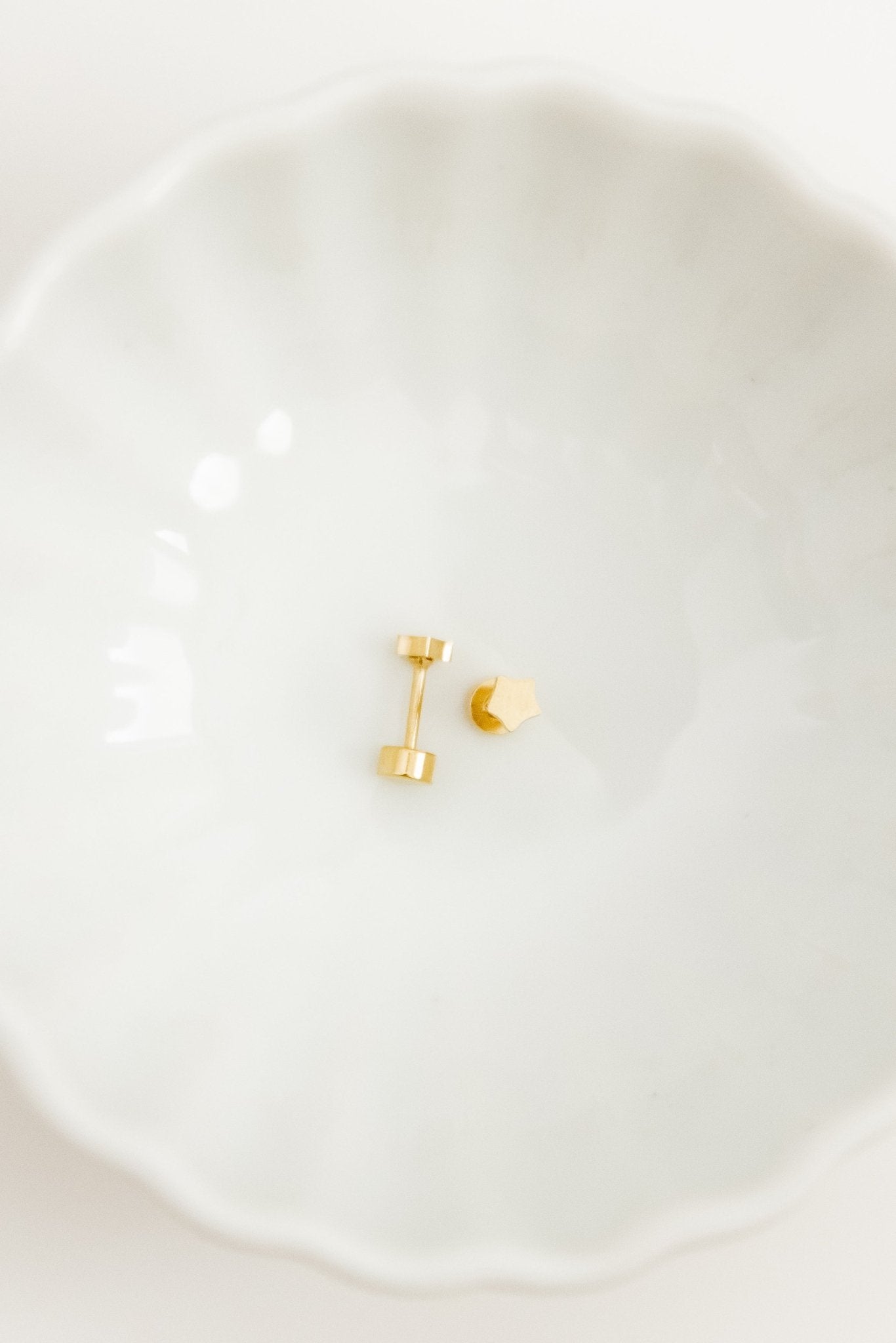 Screwback Stud Earrings - Stella - Shop LINNY CO