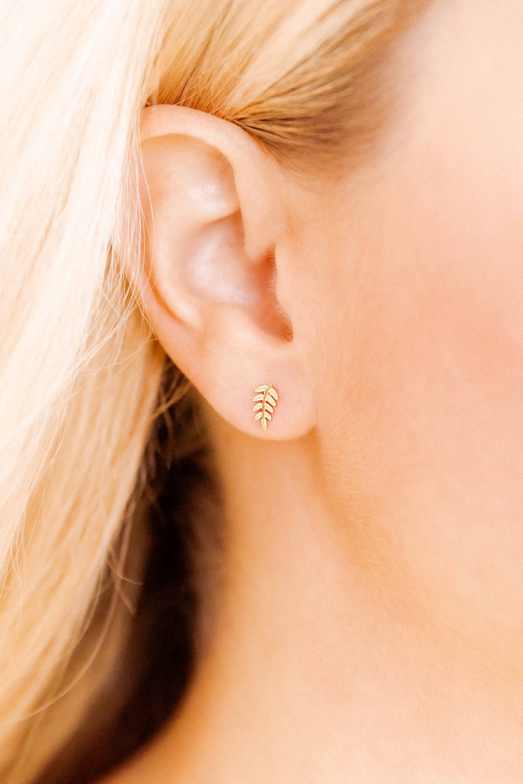 Screwback Stud Earrings - Sylvie - Shop LINNY CO
