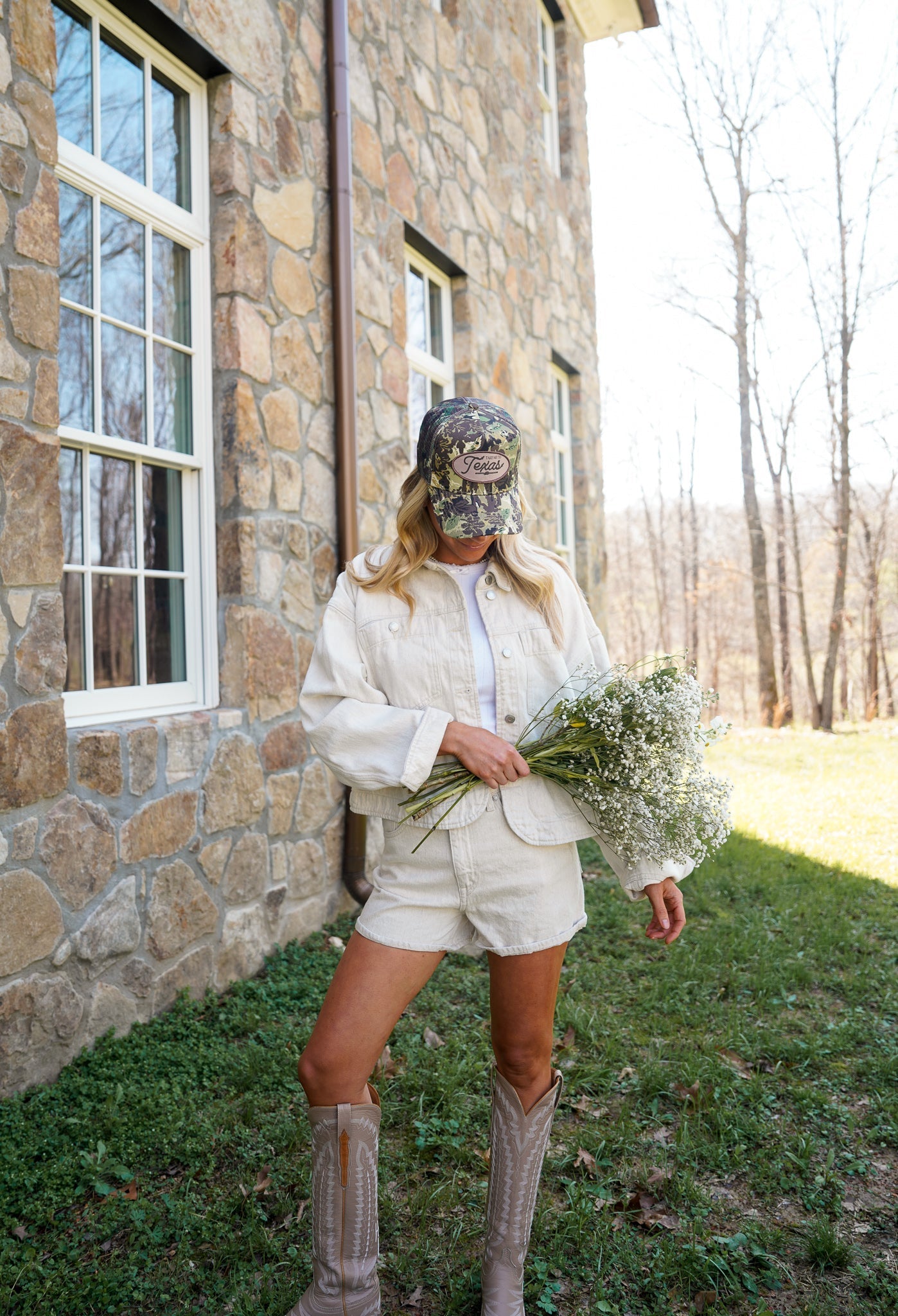 Take me to Texas - Camo Vintage Trucker Hat - Shop LINNY CO