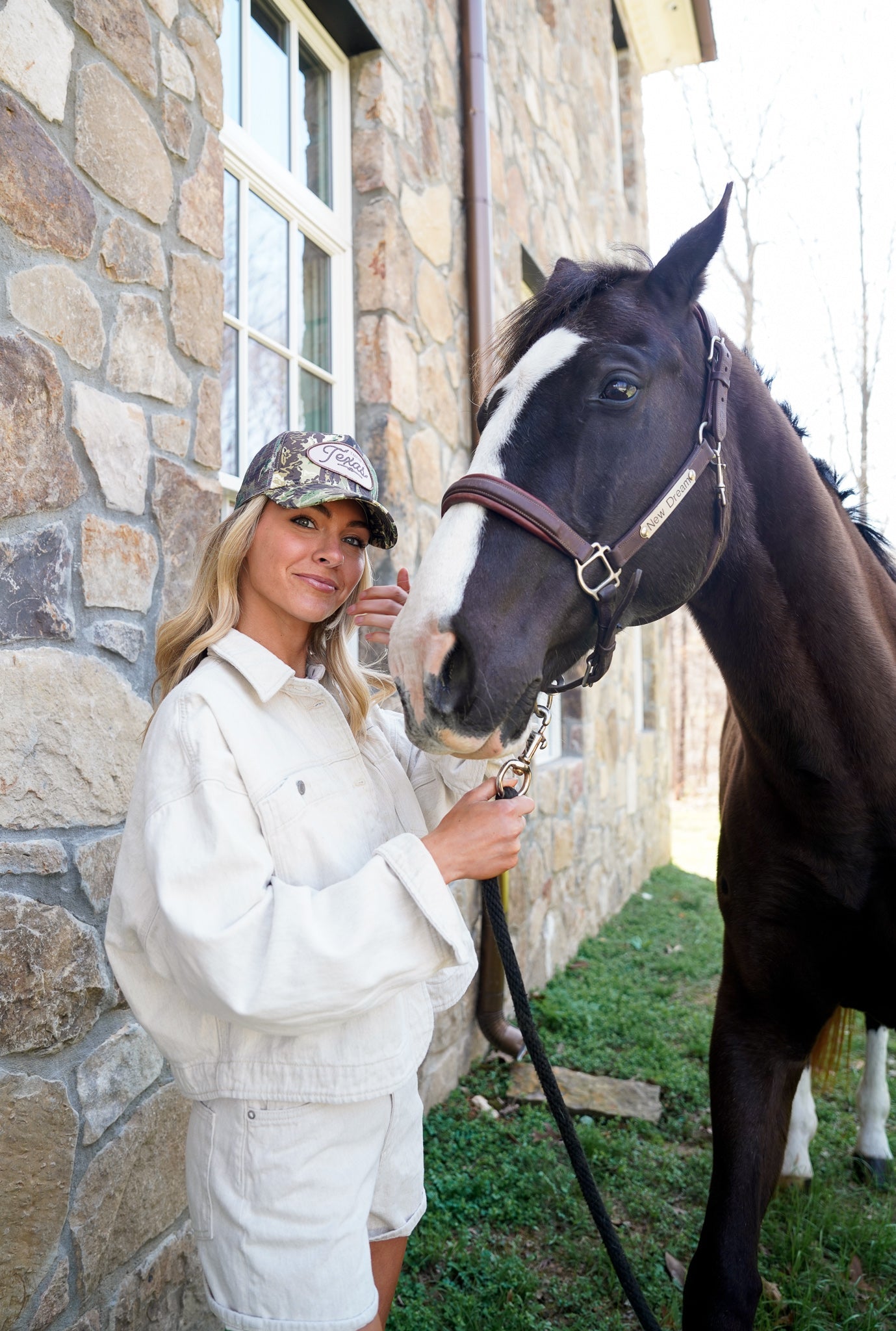 Take me to Texas - Camo Vintage Trucker Hat - Shop LINNY CO