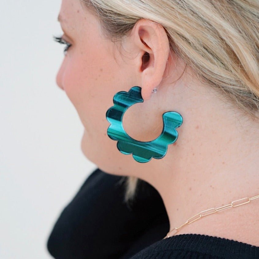 Margo Scallop Hoop Earrings - Dark Green - Shop LINNY CO