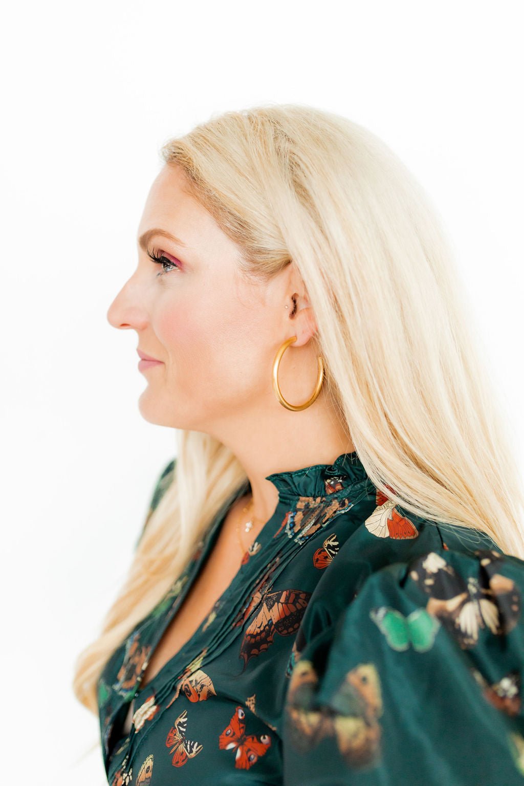 Stacy Hoop Earrings - Gold - Shop LINNY CO