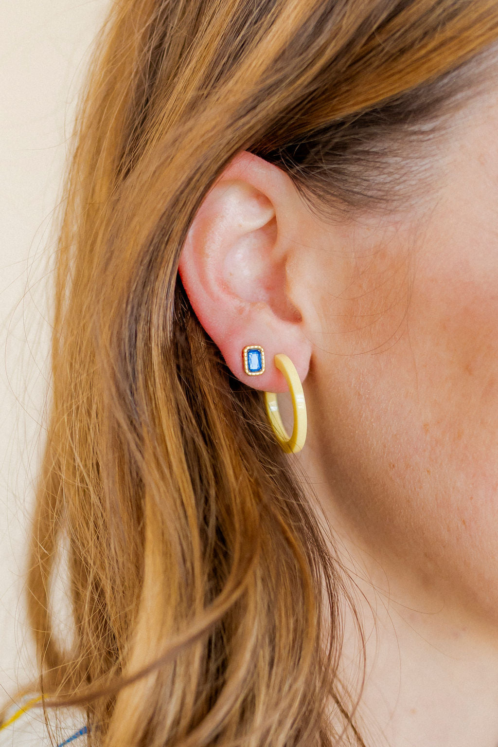 Screwback Stud Earrings - Madison Sapphire