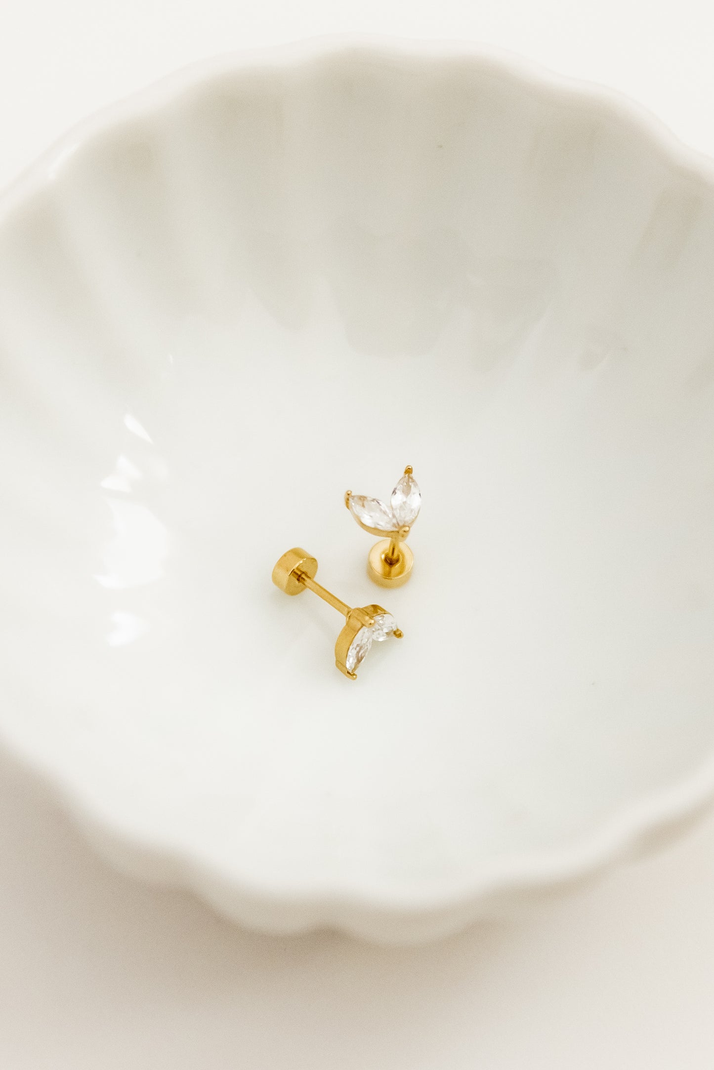 Screwback Stud Earrings - Nova