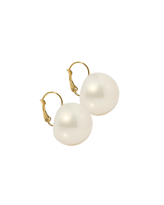 Oversized Pearl Earring