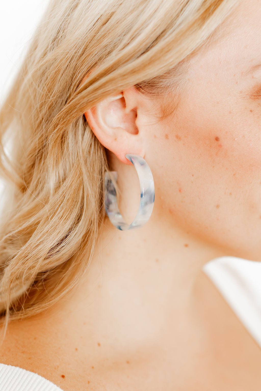 Ashley Medium Hoop Earrings - Blueberry Clouds - Shop LINNY CO