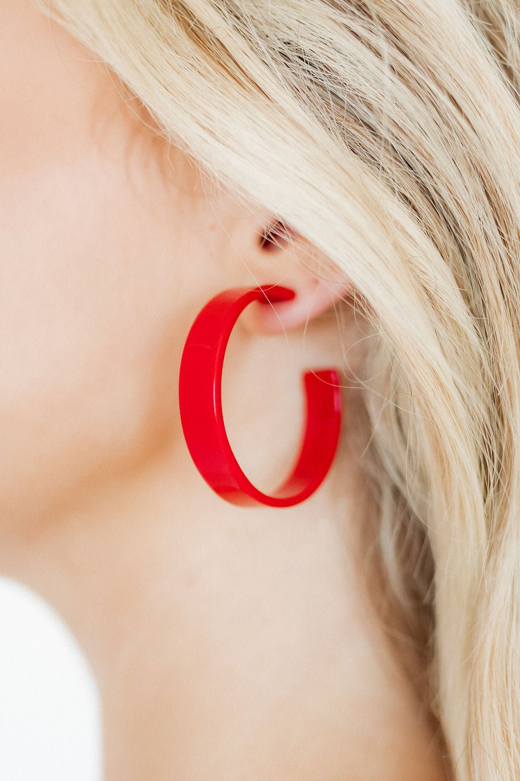 Ashley Medium Hoop Earrings - True Red - Shop LINNY CO