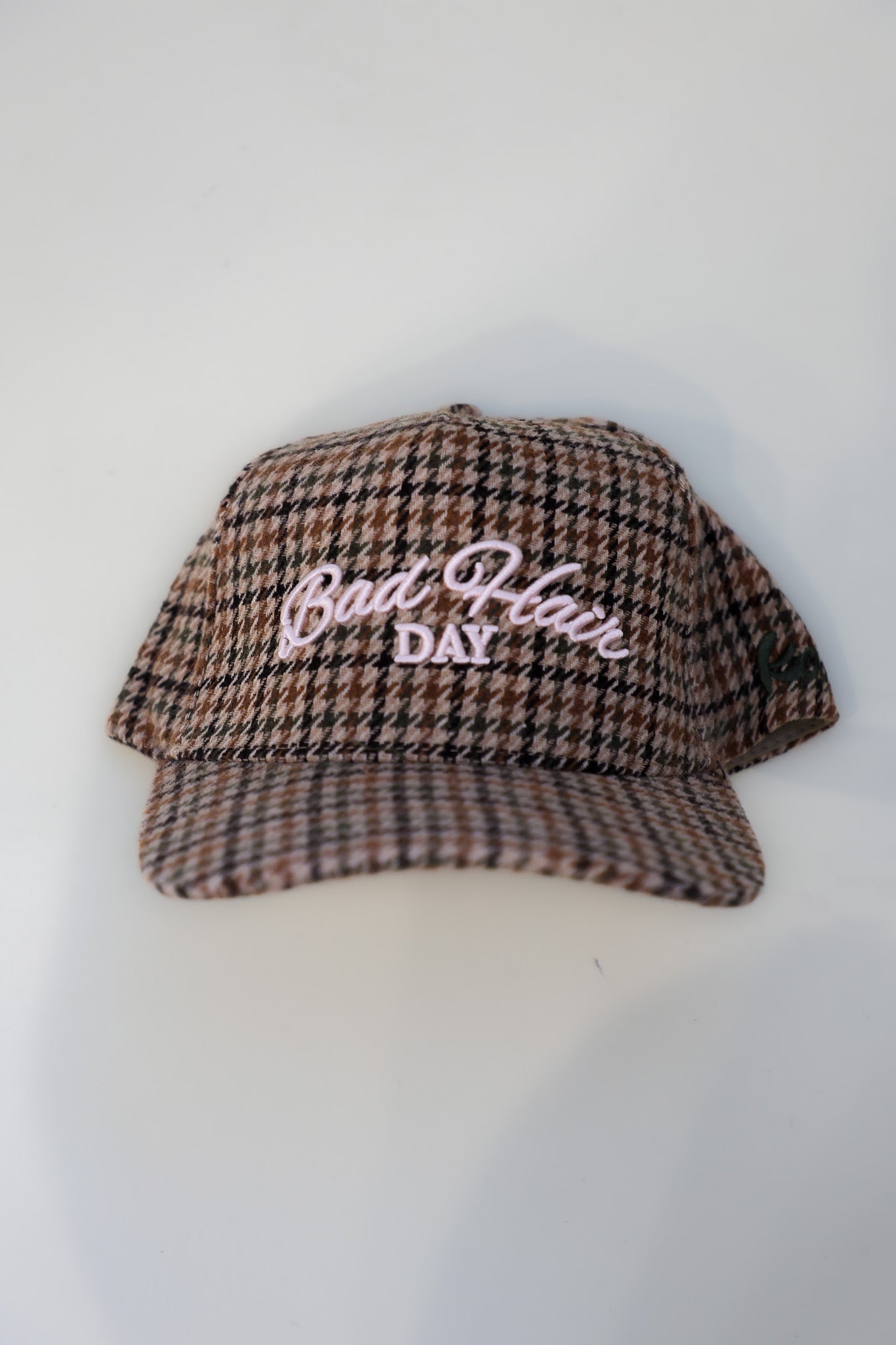 BAD HAIR DAY TWEED HOUNDSTOOTH TRUCKER HAT - Shop LINNY CO