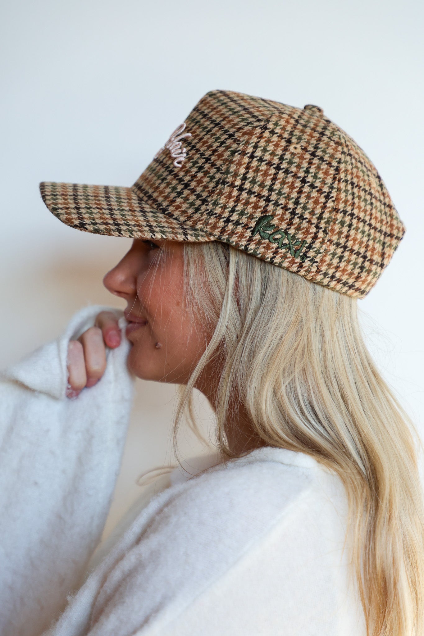 BAD HAIR DAY TWEED HOUNDSTOOTH TRUCKER HAT - Shop LINNY CO