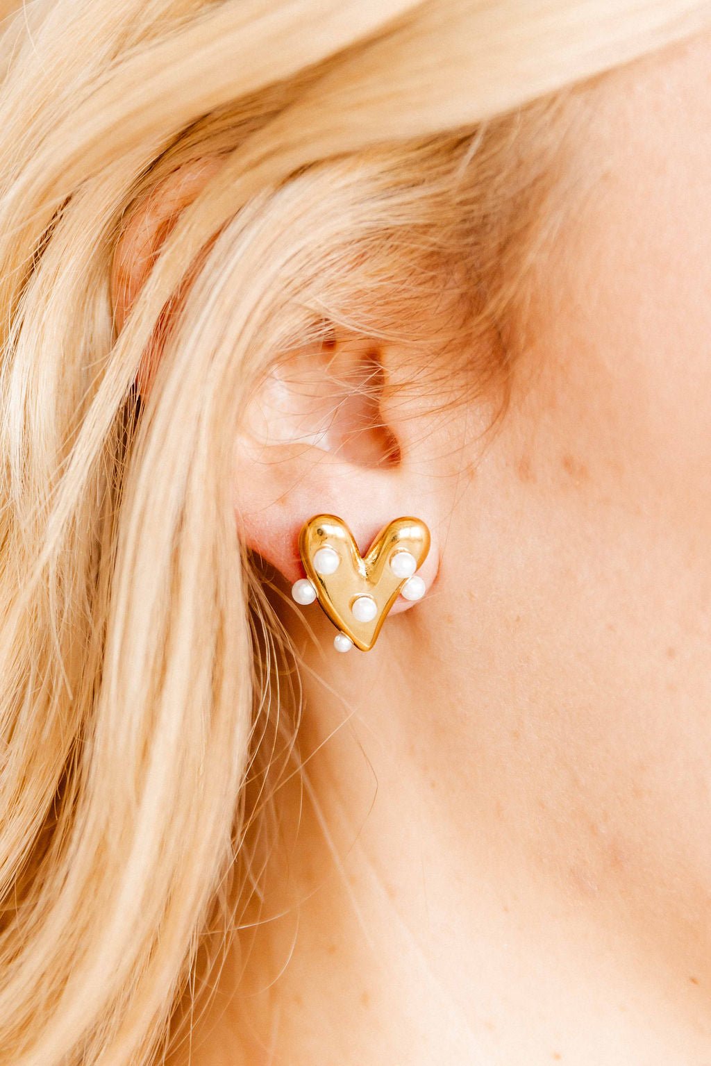 Bristol Heart Pearl Earrings - Shop LINNY CO